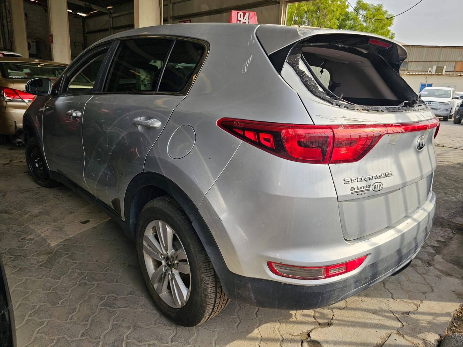 Kia SPORTAGE 2018 view 2