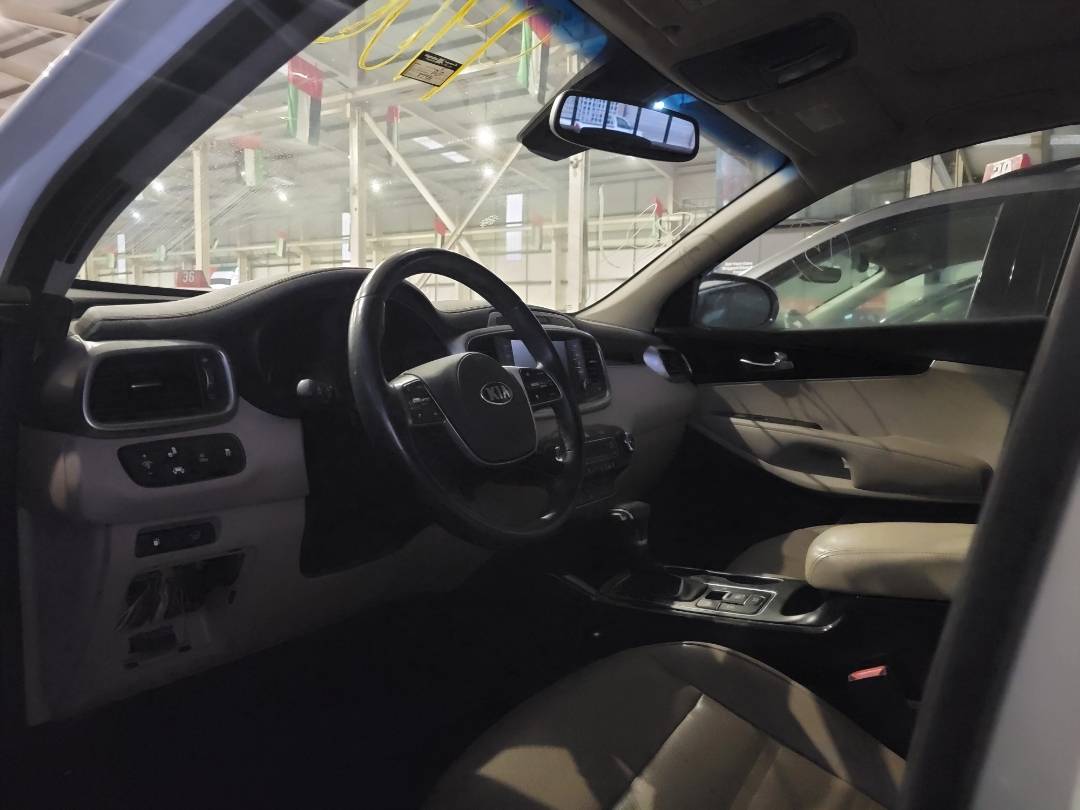 2019 KIA SORENTO — 83920 Miles — Lot 499906 — Main - Marhaba Auctions Used Cars - Image 6