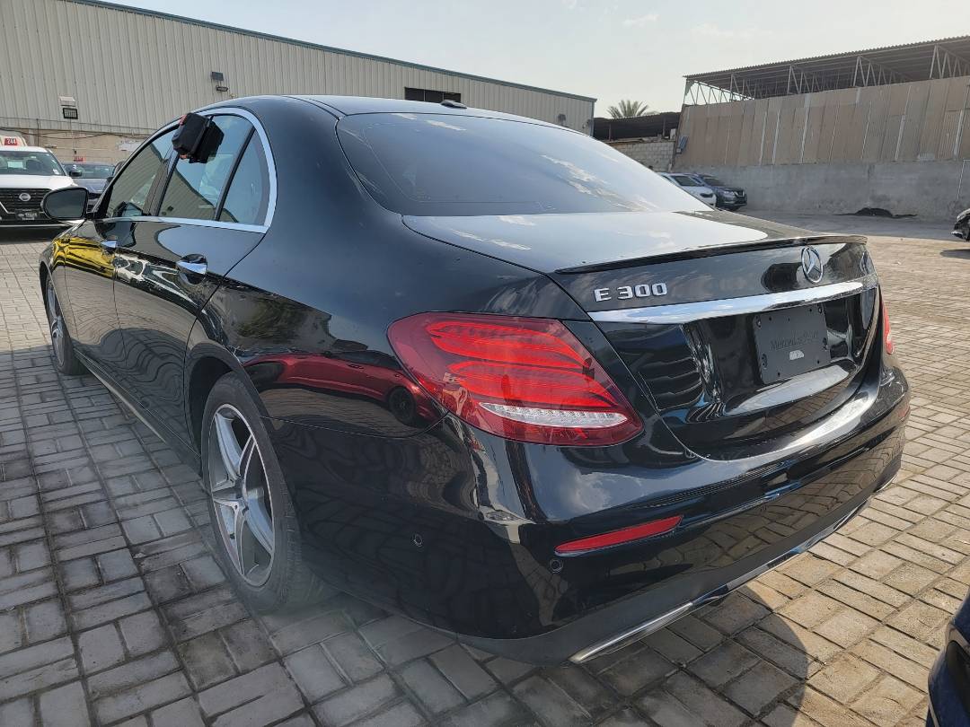 2017 MERCEDES BENZ E-300 — 157223 KM — Lot A077253 — Main - Marhaba Auctions Used Cars - Image 5