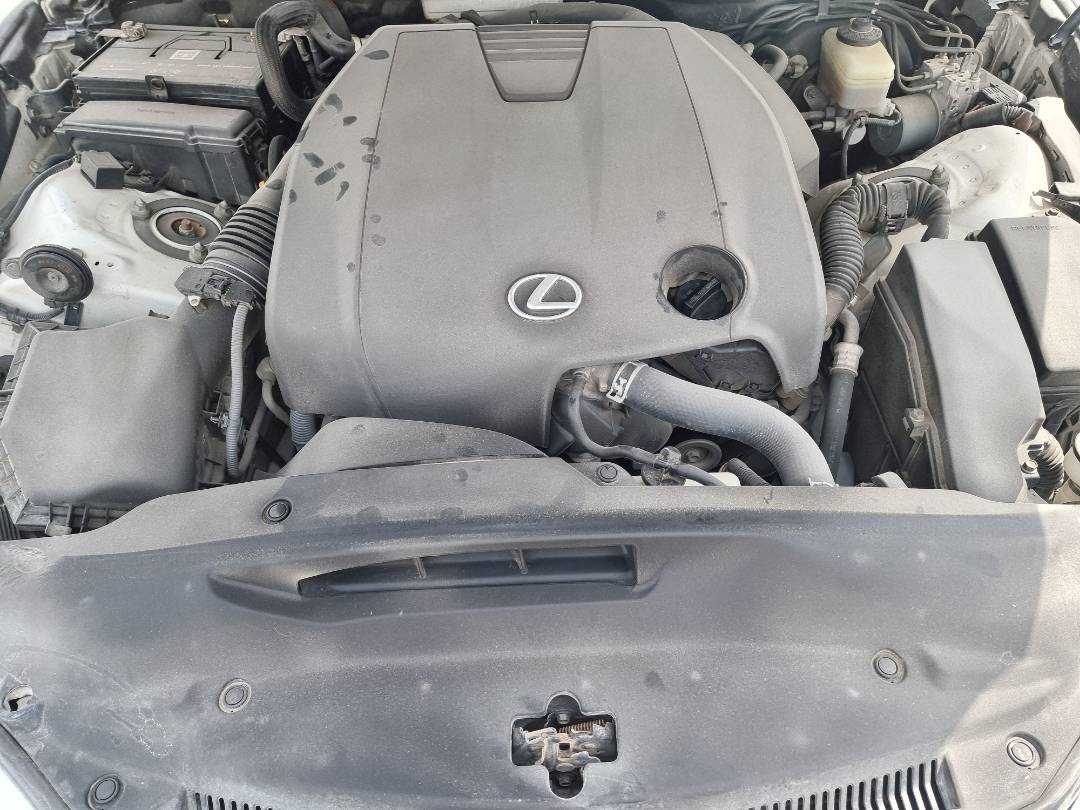 2014 LEXUS IS 250 — 174709 KM — Lot 215478 — Ind. 12 - Marhaba Auctions Used Cars - Image 12