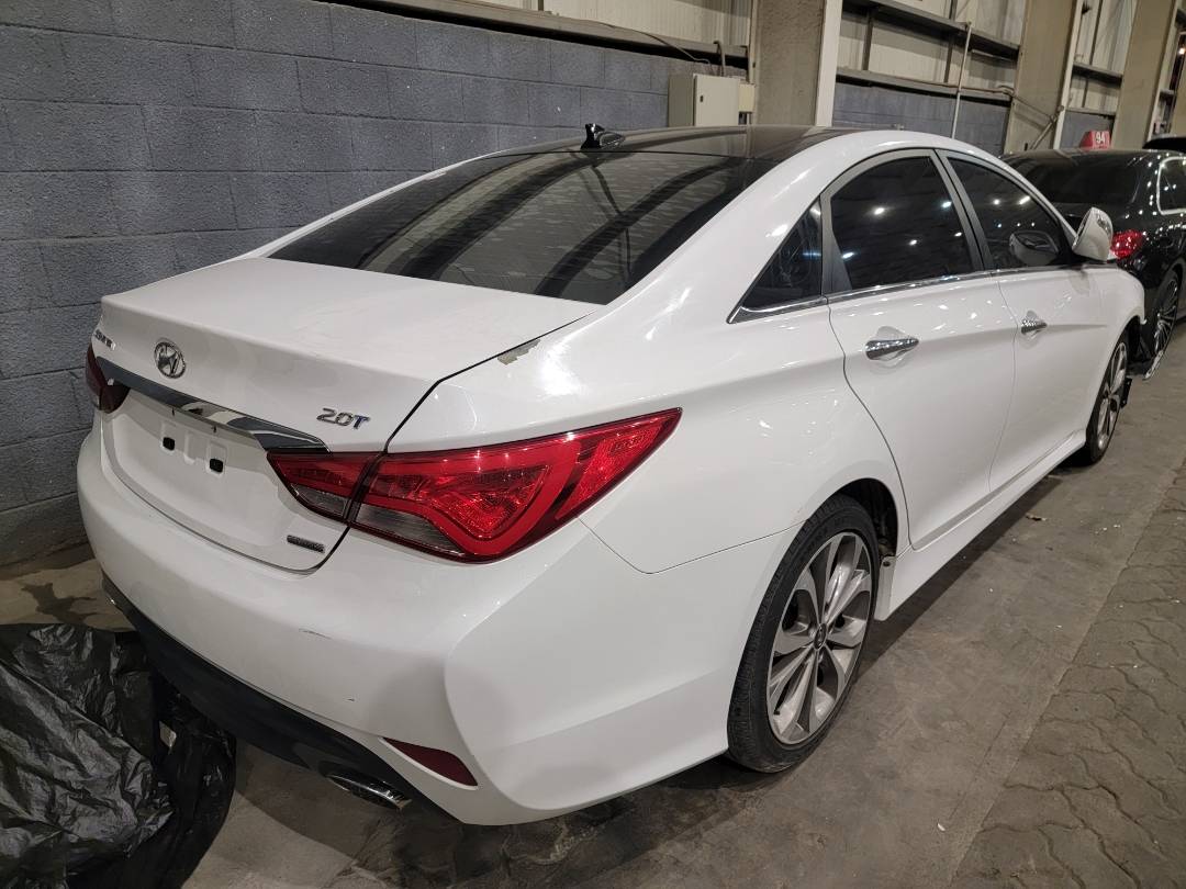 2014 HYUNDAI SONATA — 129611 Miles — Lot EH842062 — Main - Marhaba Auctions Used Cars - Image 3
