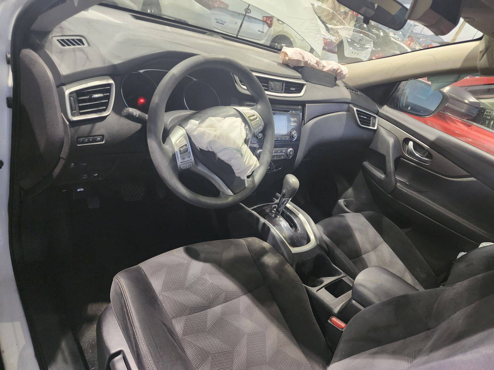2014 NISSAN ROGUE — 150748 Miles — Lot 68847563 - Marhaba Auctions Used Cars - Image 4