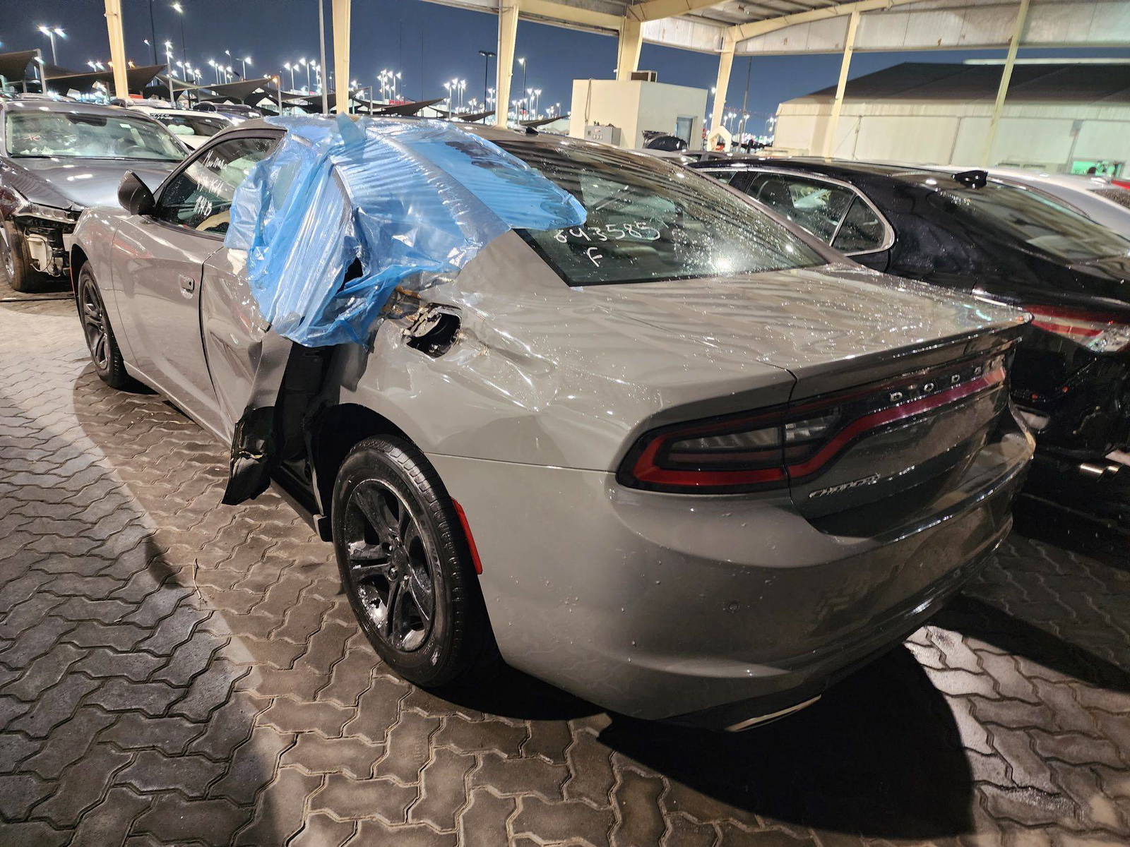 2019 DODGE CHARGER — 138430 Miles — Lot 69889303 - Marhaba Auctions Used Cars - Image 4