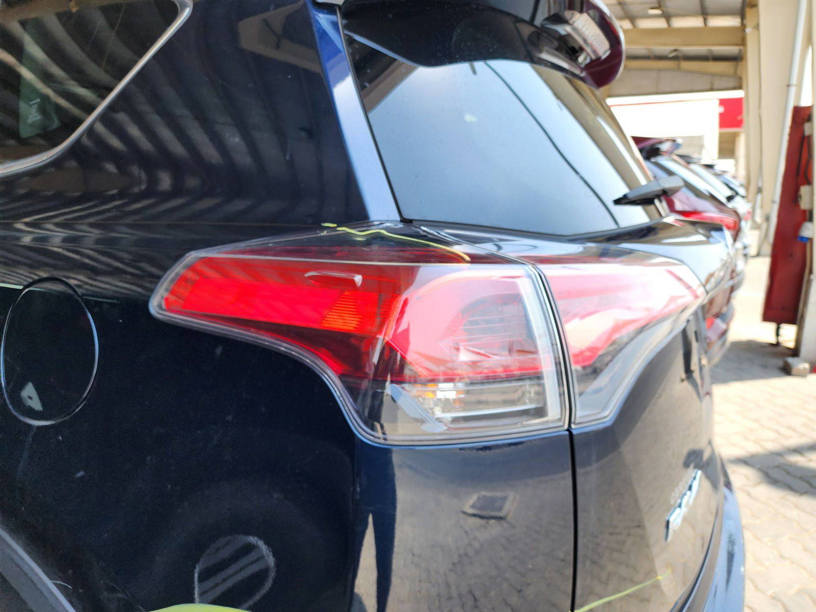 2018 TOYOTA RAV4 — 82775 Miles — Lot 37519898 — Souq - Marhaba Auctions Used Cars - Image 10