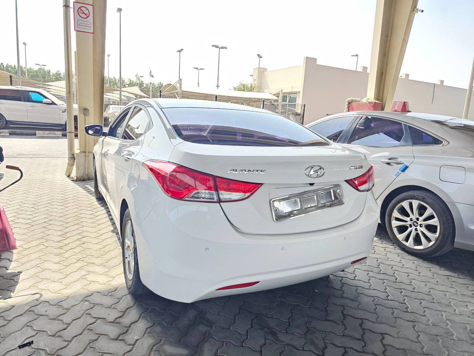 2012 HYUNDAI AVANTE — 182871 KM — Lot 333485 — Main - Marhaba Auctions Used Cars - Image 4