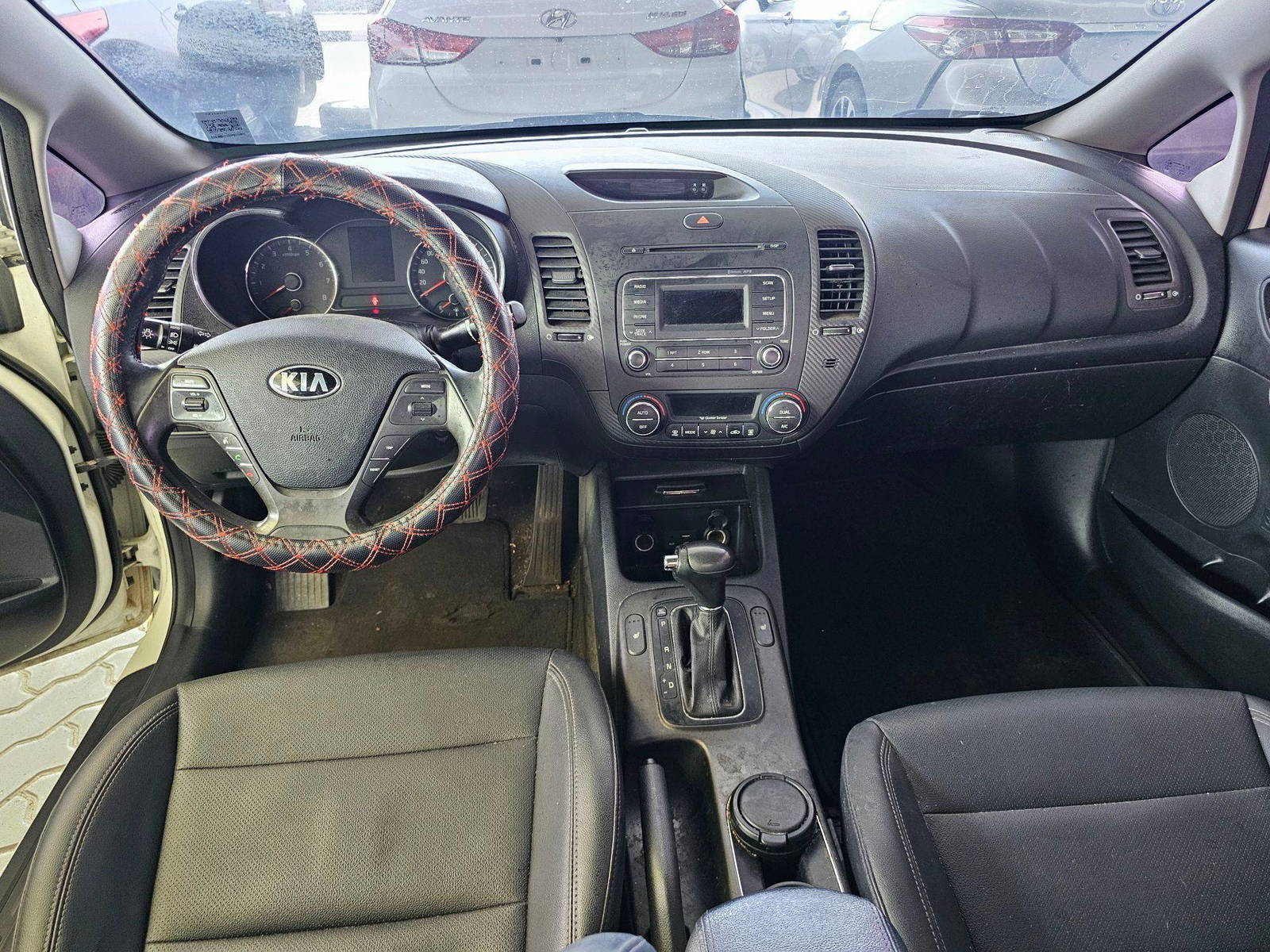 2015 KIA K3 — 208242 KM — Lot 908780 — Souq - Marhaba Auctions Used Cars - Image 7