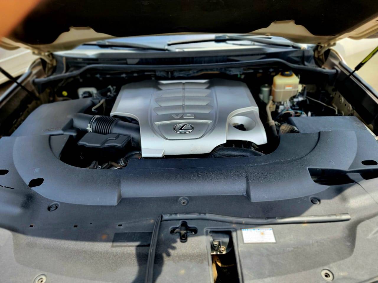 2019 LEXUS LX 570 — 33877 KM — Lot 93366 — Main - Marhaba Auctions Used Cars - Image 14