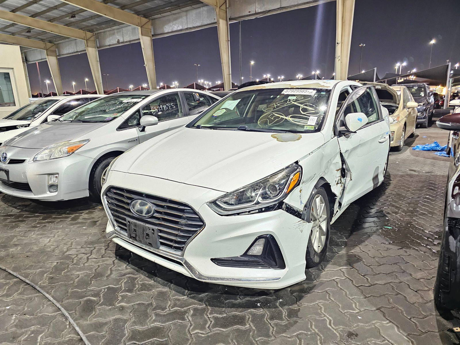 2018 HYUNDAI SONATA — 119758 Miles — Lot H675265 — Souq - Marhaba Auctions Used Cars - Image 5