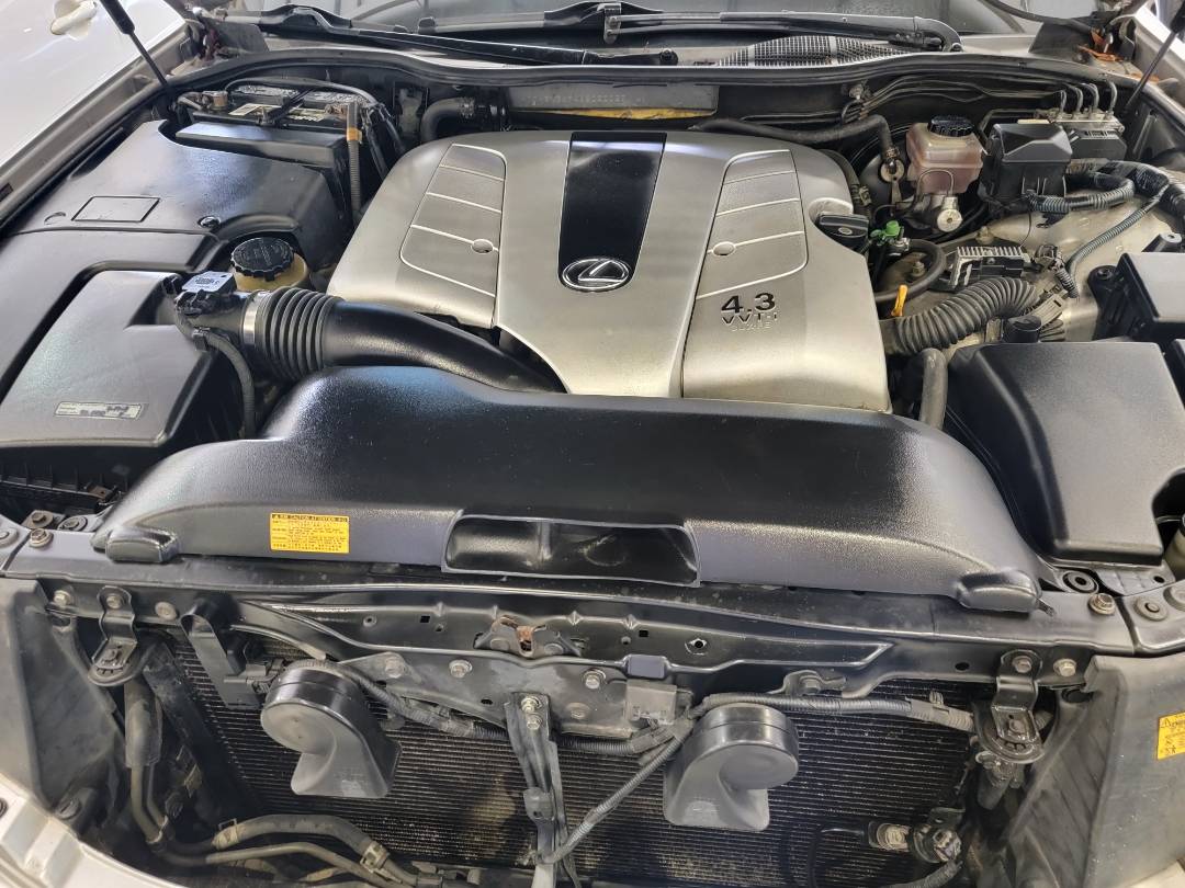 2005 LEXUS LS 430 — 268648 Miles — Lot 5020025 — Main - Marhaba Auctions Used Cars - Image 12