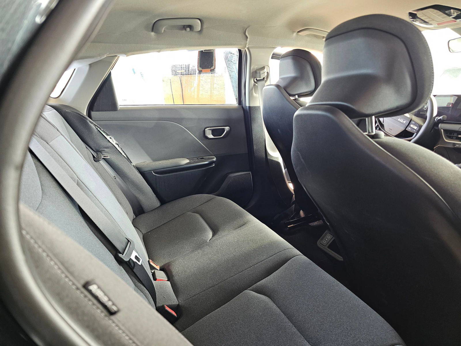 2025 KIA K4 — 7372 Miles — Lot SE015222 — Souq - Marhaba Auctions Used Cars - Image 7