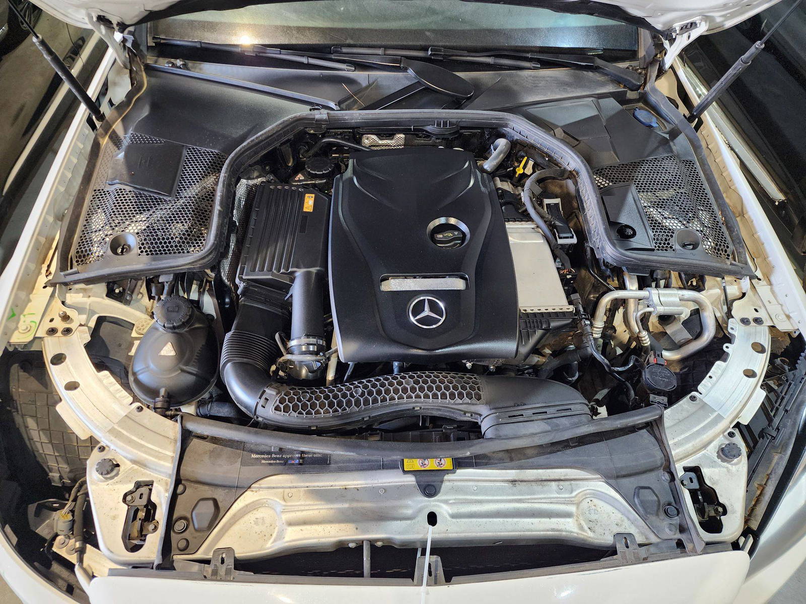 MERCEDES BENZ C300 2017 - Marhaba Auction Used Cars - Image 12