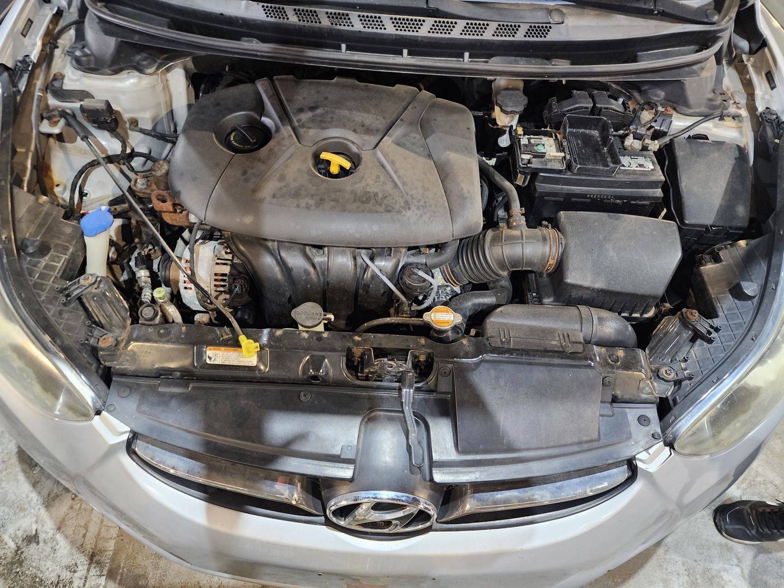 HYUNDAI ELANTRA 2012 - Marhaba Auction Used Cars - Image 12