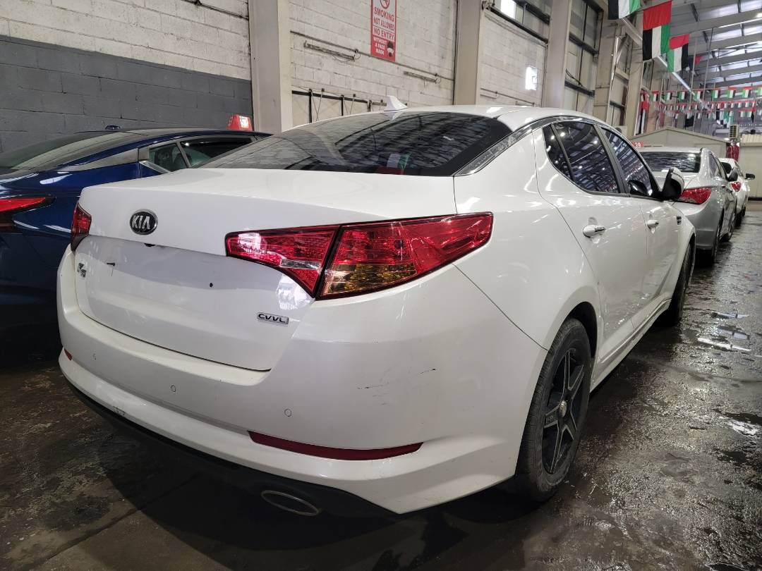 2013 KIA K5 — 177016 KM — Lot 339032 — Main - Marhaba Auctions Used Cars - Image 3