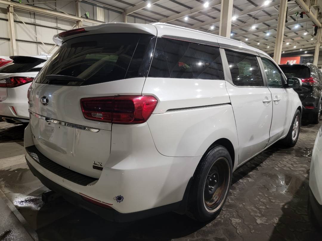 2019 KIA SEDONA — 162529 KM — Lot 6444385 — Main - Marhaba Auctions Used Cars - Image 3