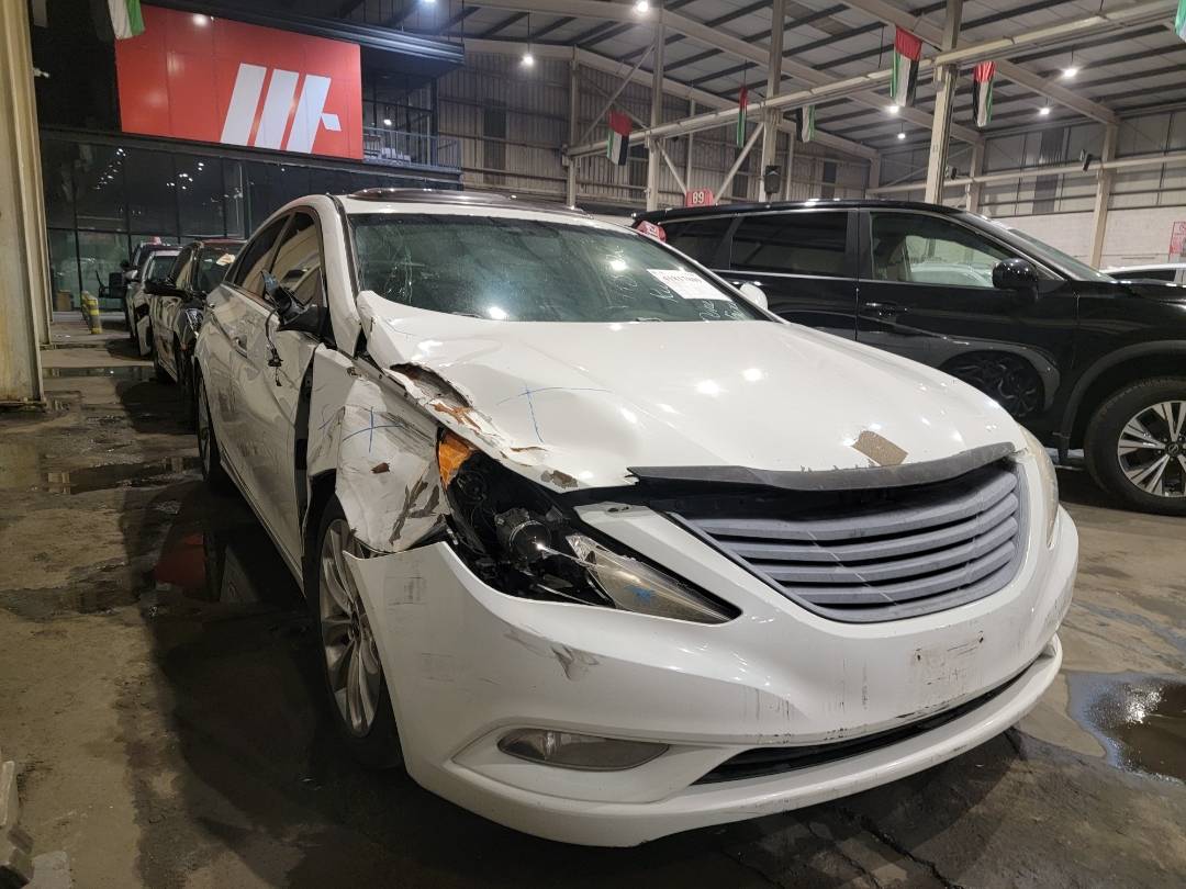 2012 HYUNDAI SONATA — 170315 Miles — Lot CH418732 — Main - Marhaba Auctions Used Cars - Image 4