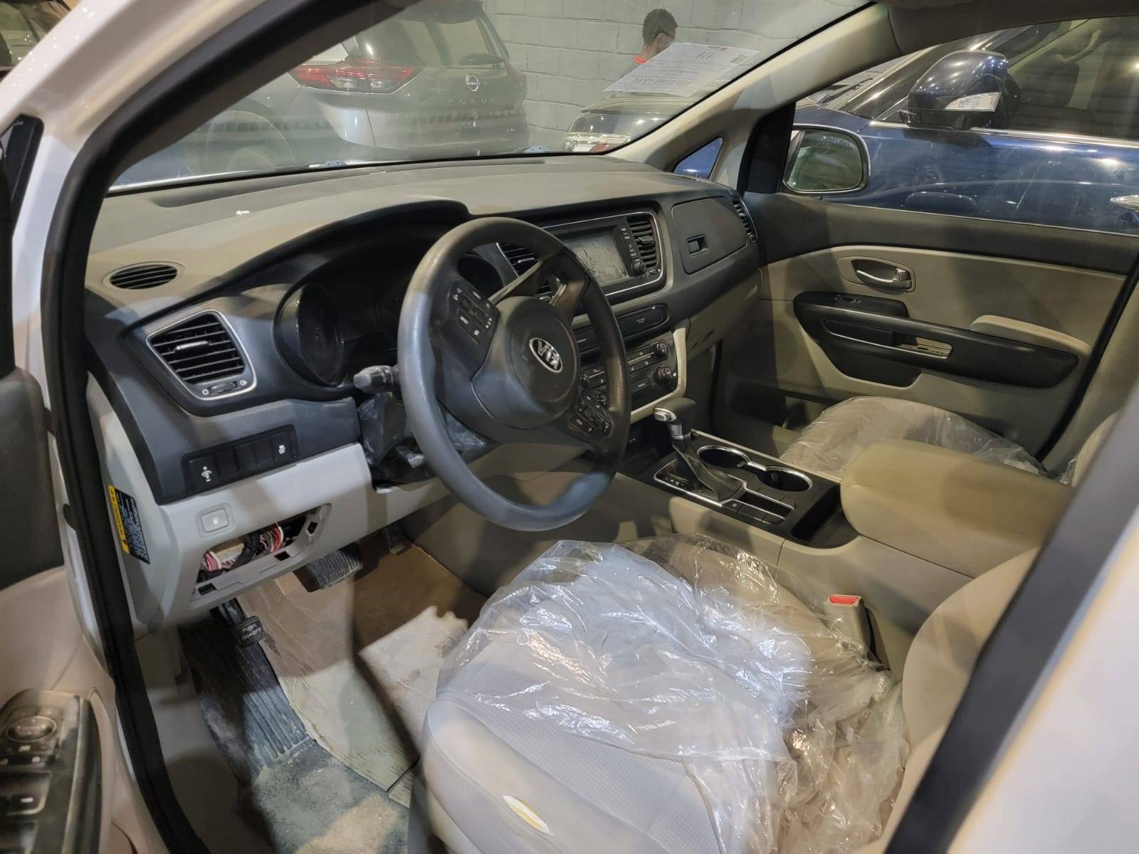 KIA SEDONA 2019 - Marhaba Auction Used Cars - Image 8