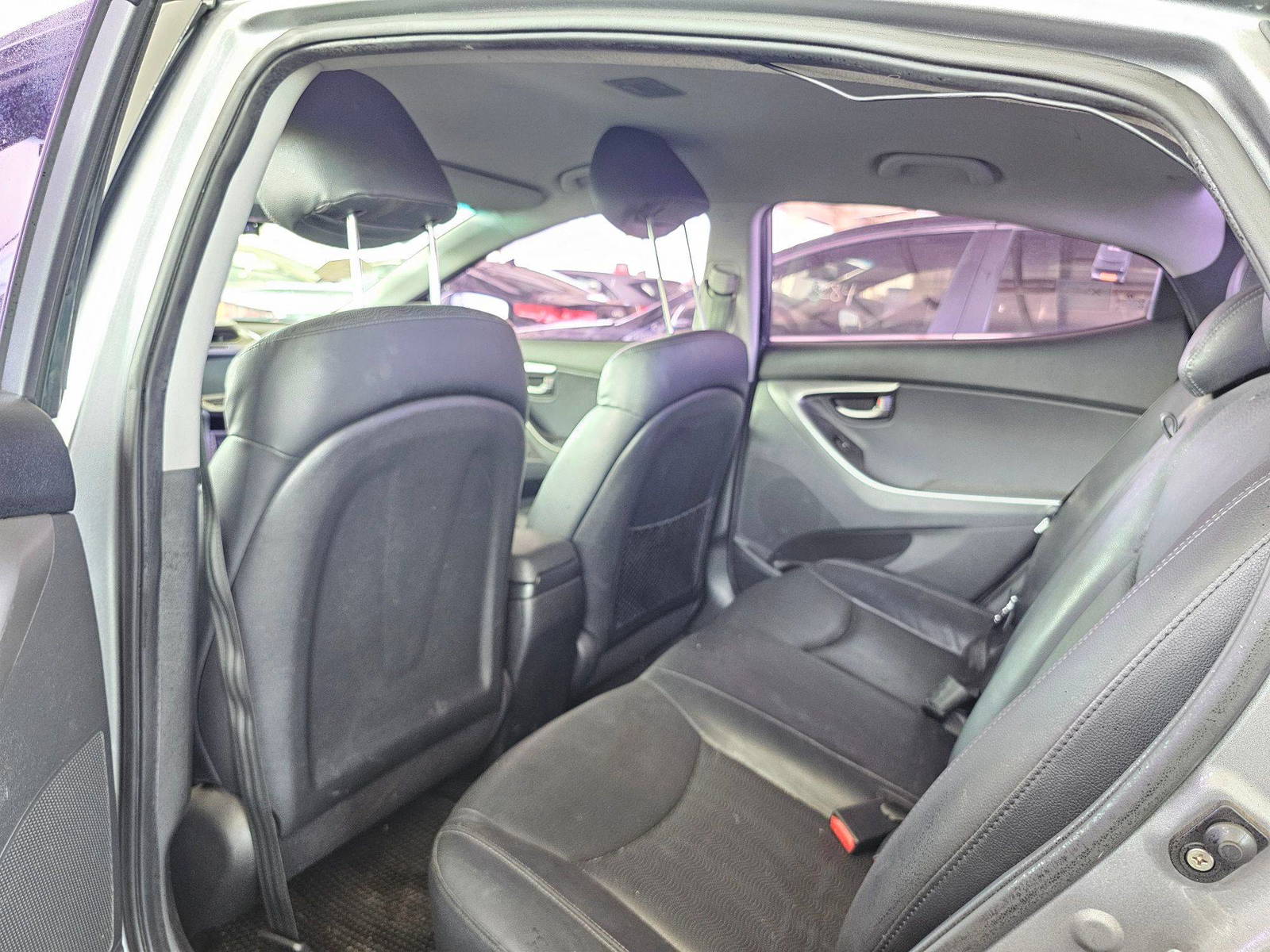 2012 HYUNDAI AVANTE — 101592 KM — Lot 227812 — Souq - Marhaba Auctions Used Cars - Image 6