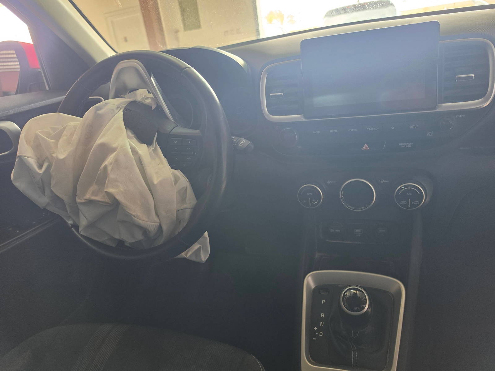 2021 HYUNDAI VENUE SEL — 59057 Miles — Lot U083012 - Marhaba Auctions Used Cars - Image 14