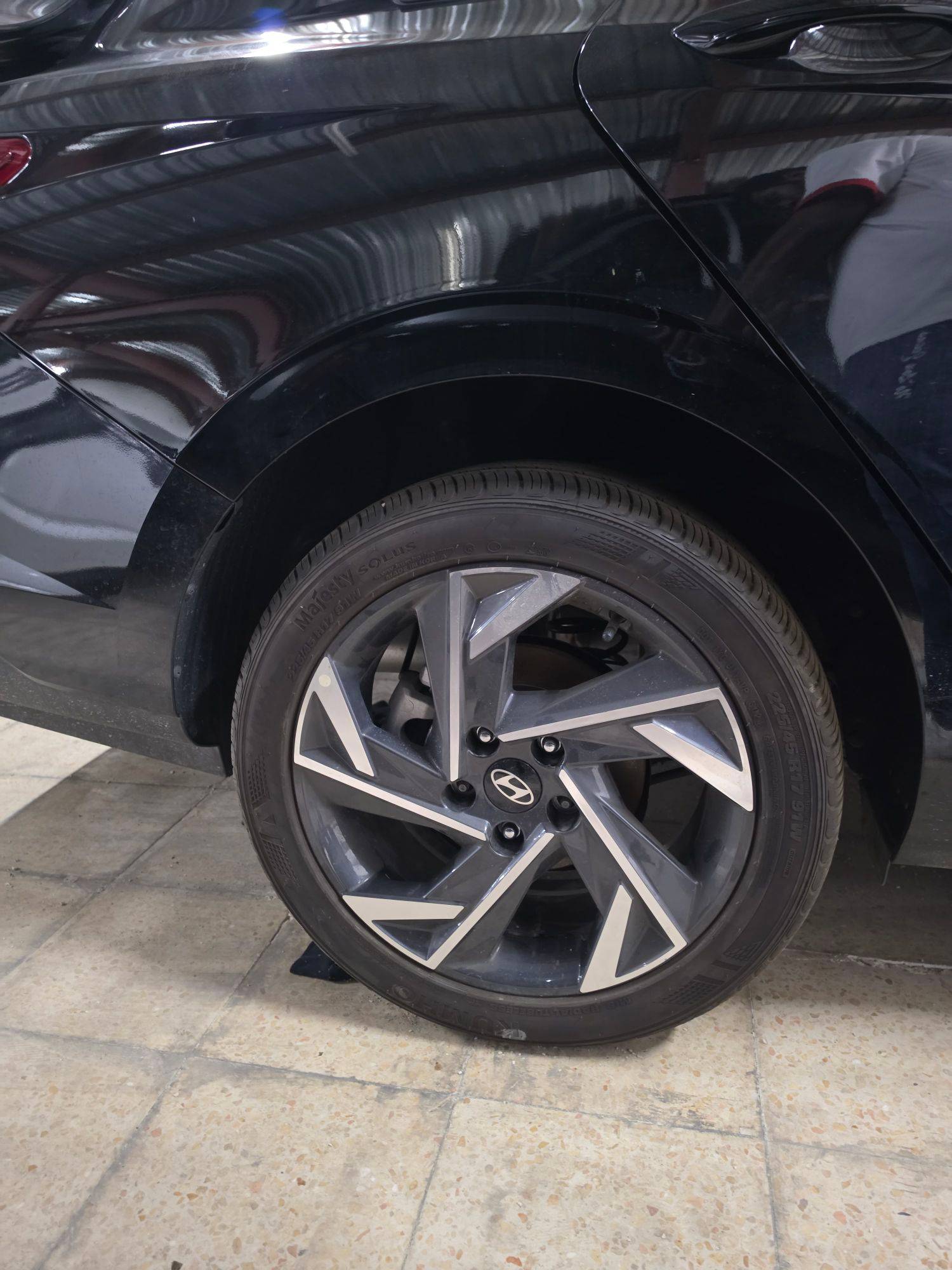 HYUNDAI ELANTRA 2025 - Marhaba Auction Used Cars - Image 7