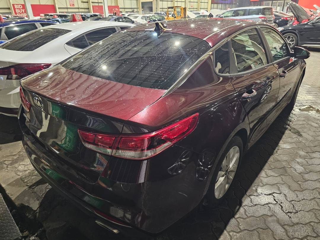 2017 KIA OPTIMA — 133522 Miles — Lot HG145315 — Main - Marhaba Auctions Used Cars - Image 4