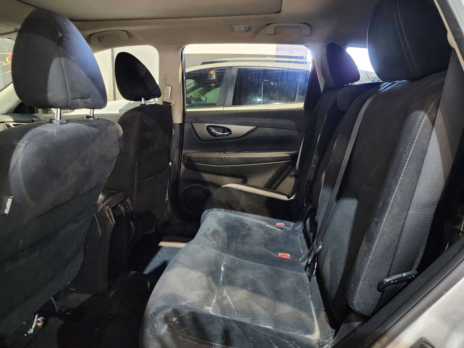 2015 NISSAN ROGUE — 168873 Miles — Lot 62981984 — Al Quoz - Marhaba Auctions Used Cars - Image 7