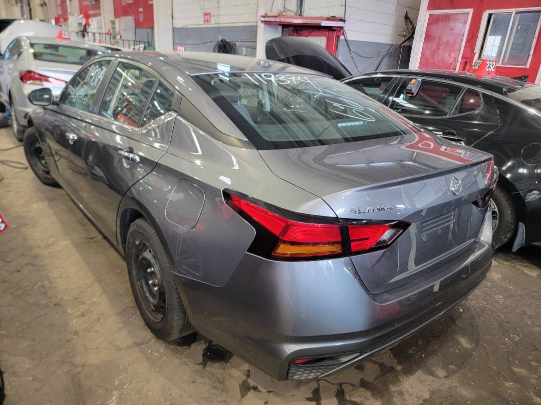 2019 NISSAN ALTIMA — 73655 Miles — Lot 119374 - Marhaba Auctions Used Cars - Image 3