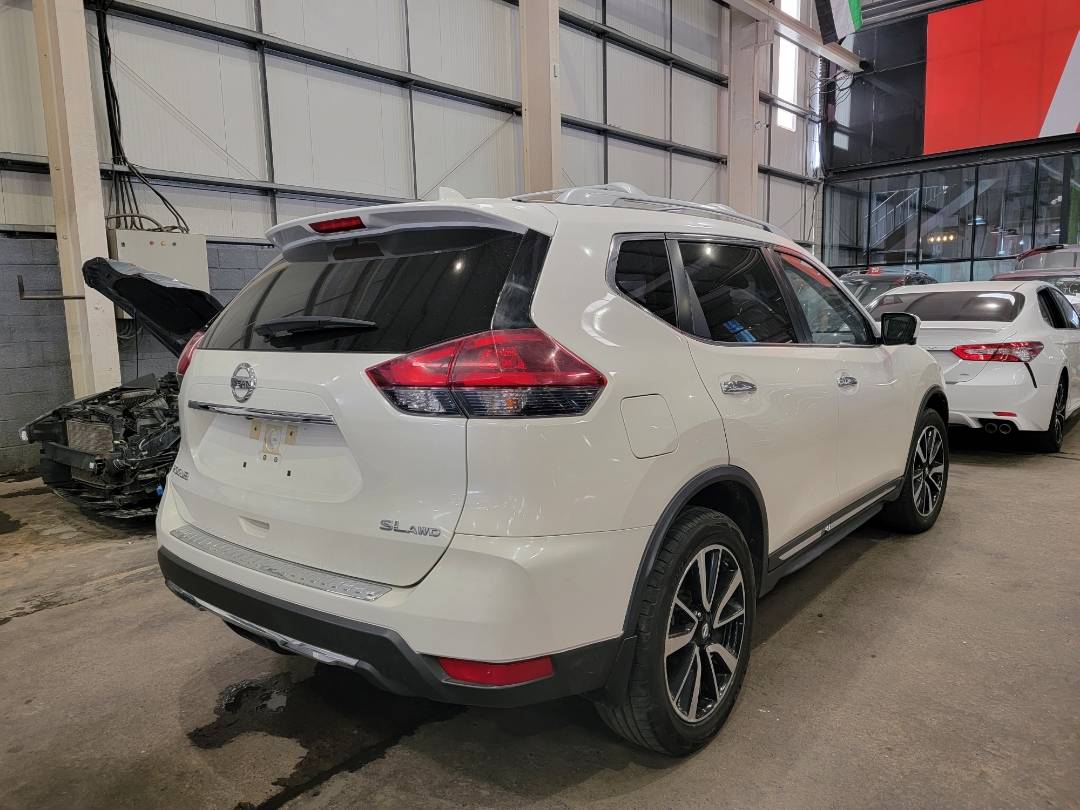 2018 NISSAN ROGUE — 42469 Miles — Lot JW345114 — Main - Marhaba Auctions Used Cars - Image 4