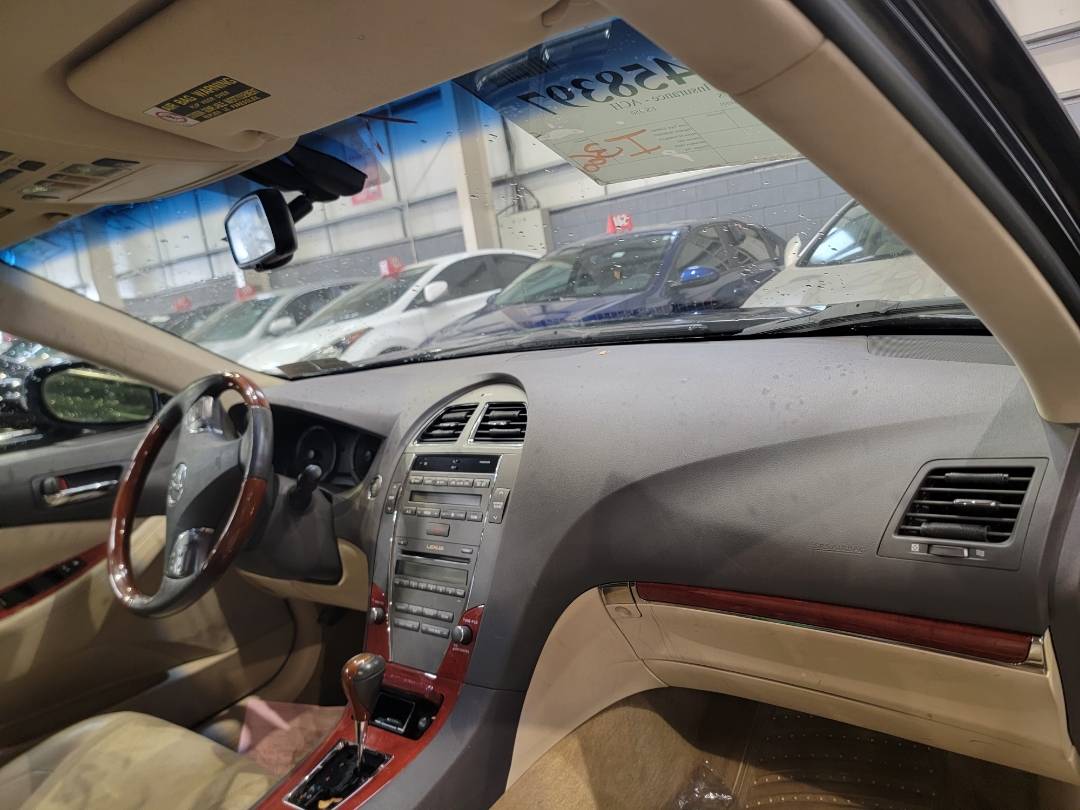 2011 LEXUS ES 350 — 193252 Miles — Lot 37458397 - Marhaba Auctions Used Cars - Image 5