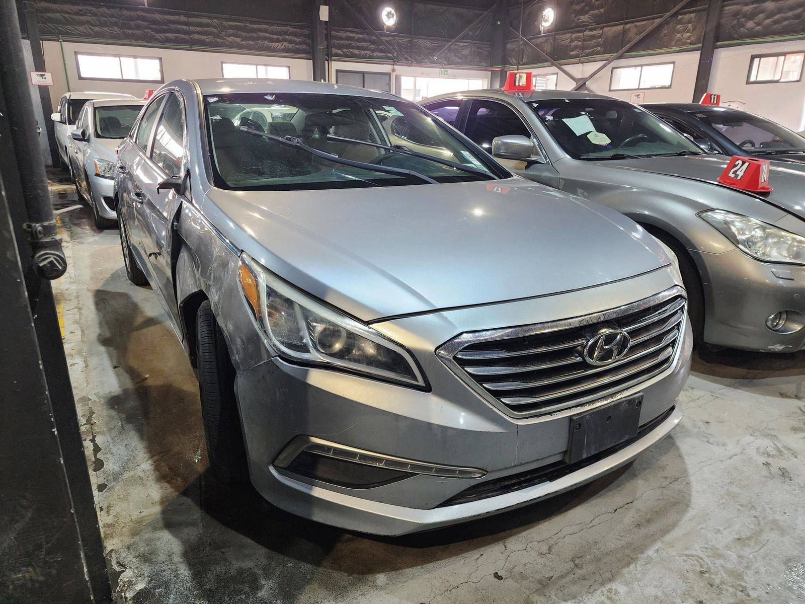 2015 HYUNDAI SONATA — 146171 Miles — Lot H047212 — Main - Marhaba Auctions Used Cars - Image 4