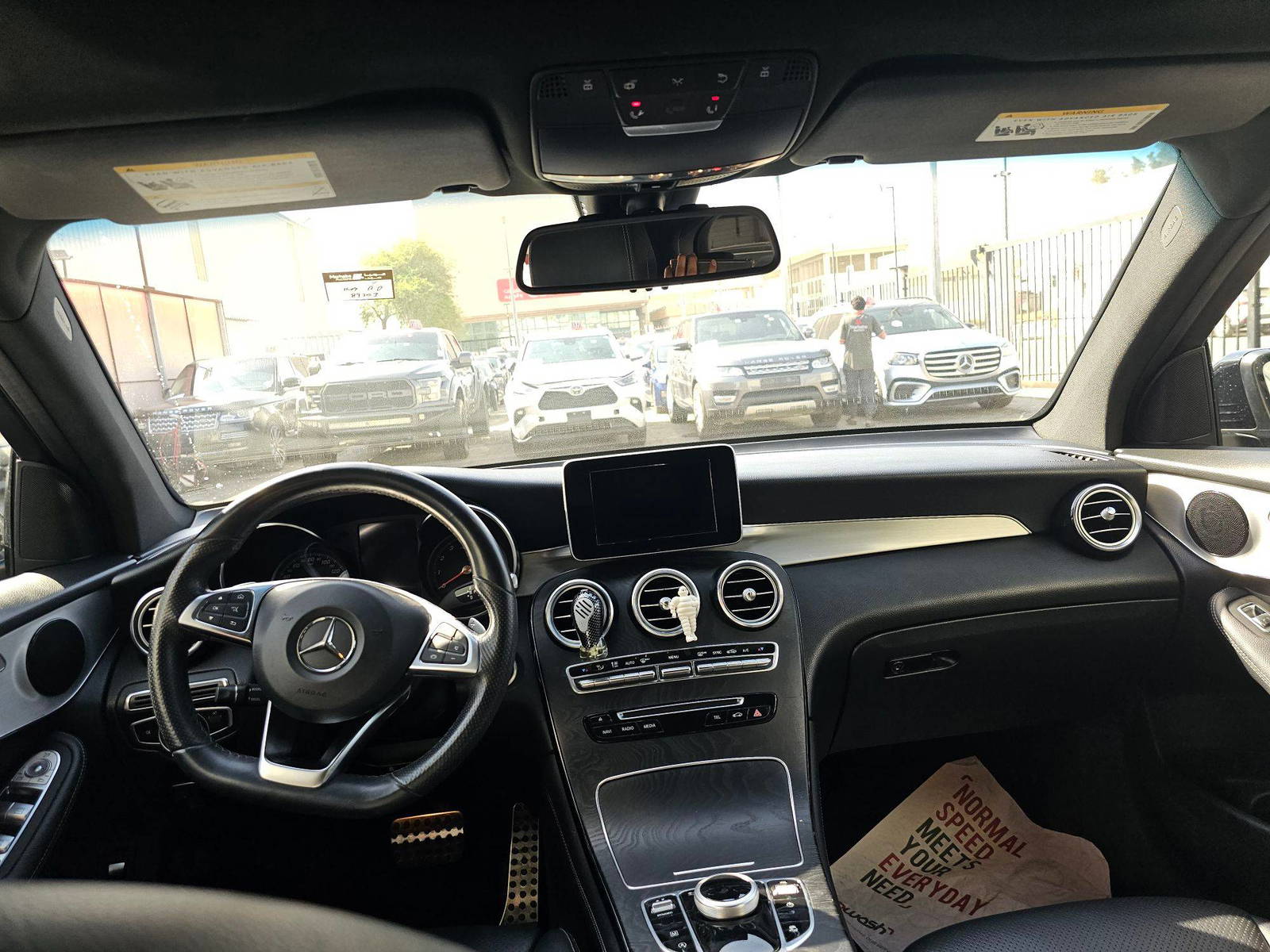 2019 MERCEDES BENZ GLC-300 — 89703 KM — Lot 2KV146418 — Main - Marhaba Auctions Used Cars - Image 8