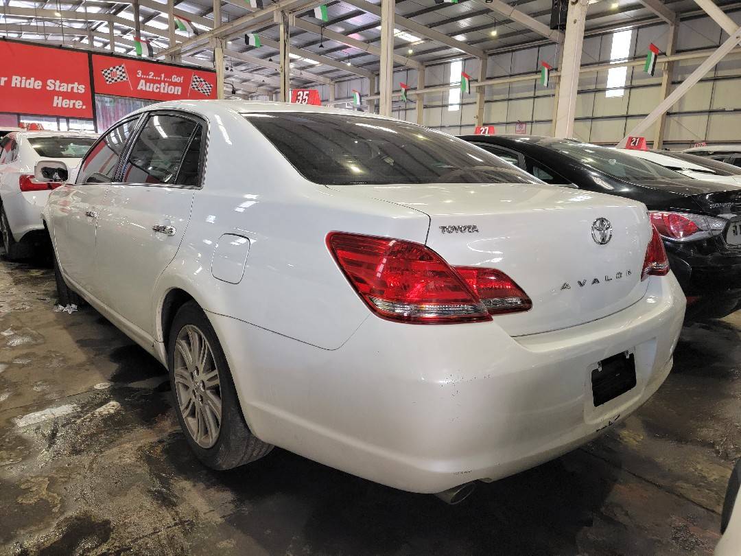 TOYOTA AVALON