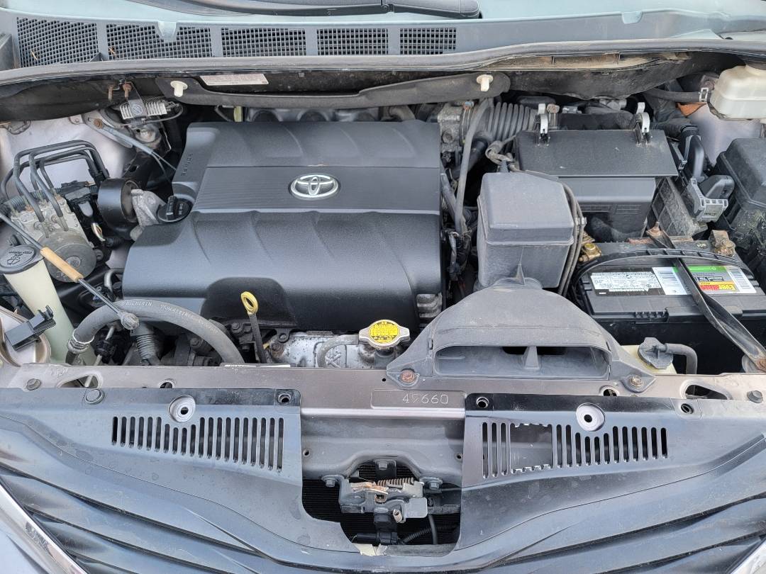 2013 TOYOTA SIENNA — 264964 Miles — Lot C8DS345675 — Main - Marhaba Auctions Used Cars - Image 10