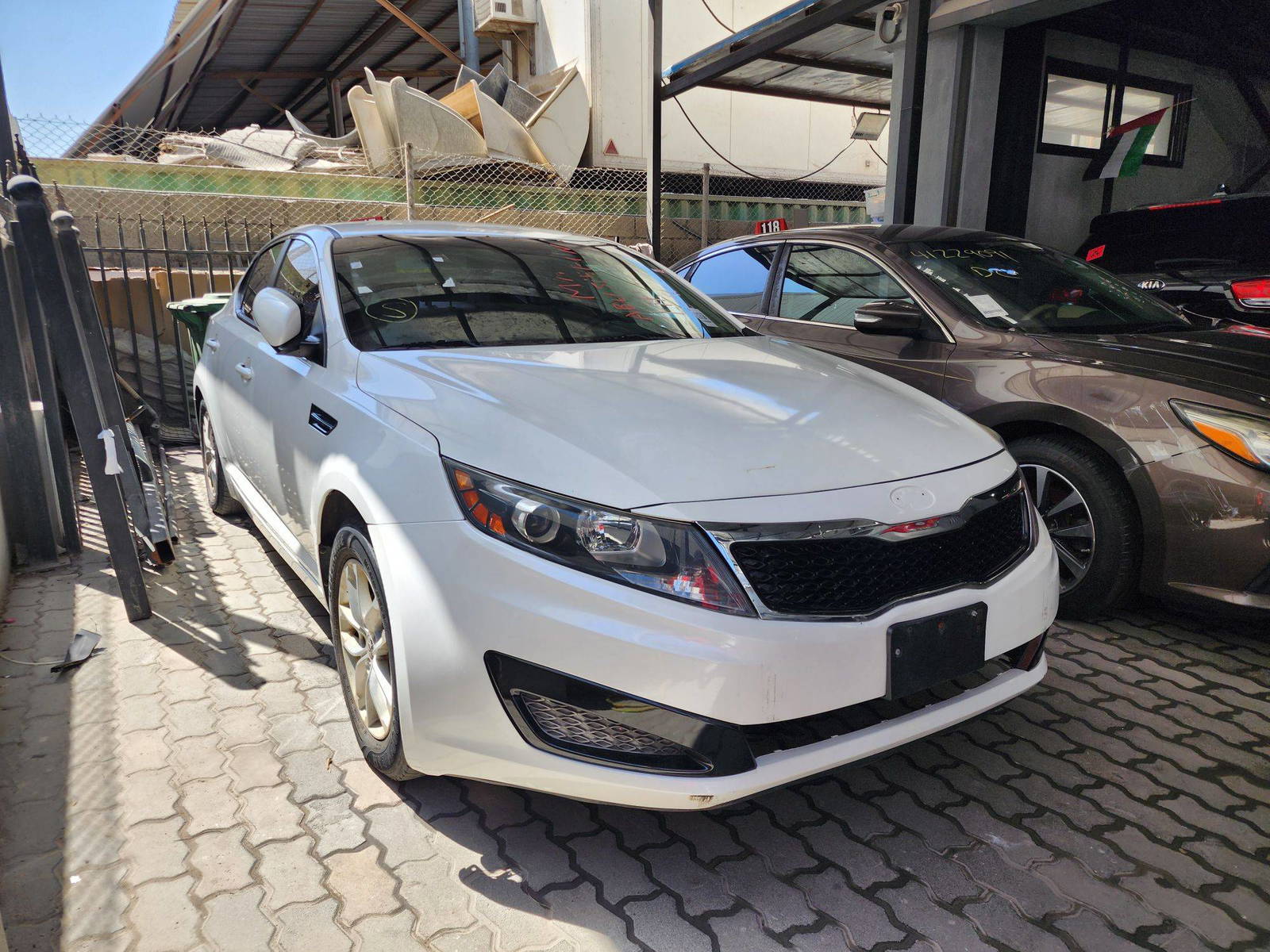2011 KIA OPTIMA — 145519 Miles — Lot B5092289 — Souq - Marhaba Auctions Used Cars - Image 4