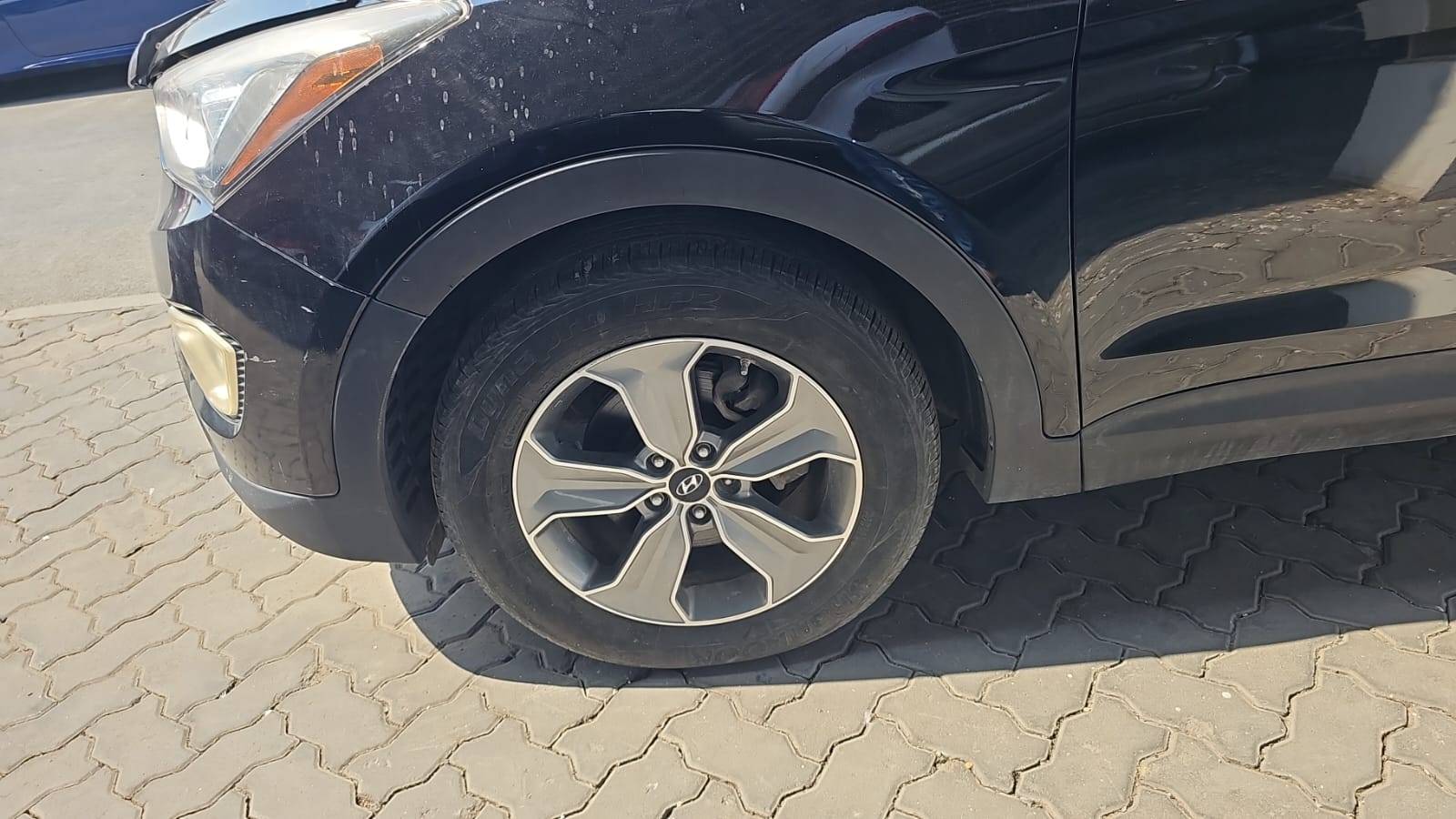2016 HYUNDAI SANTA FE — 184489 Miles — Lot 136596 — Souq - Marhaba Auctions Used Cars - Image 9