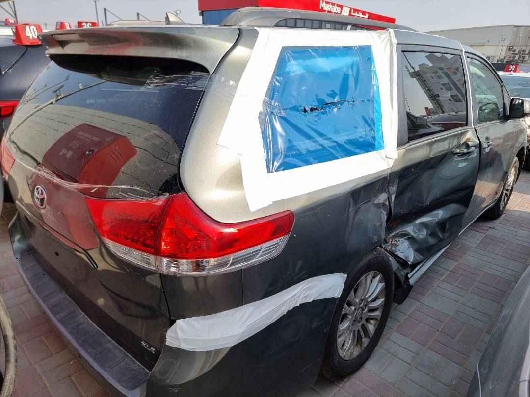2011 TOYOTA SIENNA — 174089 Miles — Lot 101765 — Ind. 12 - Marhaba Auctions Used Cars - Image 8