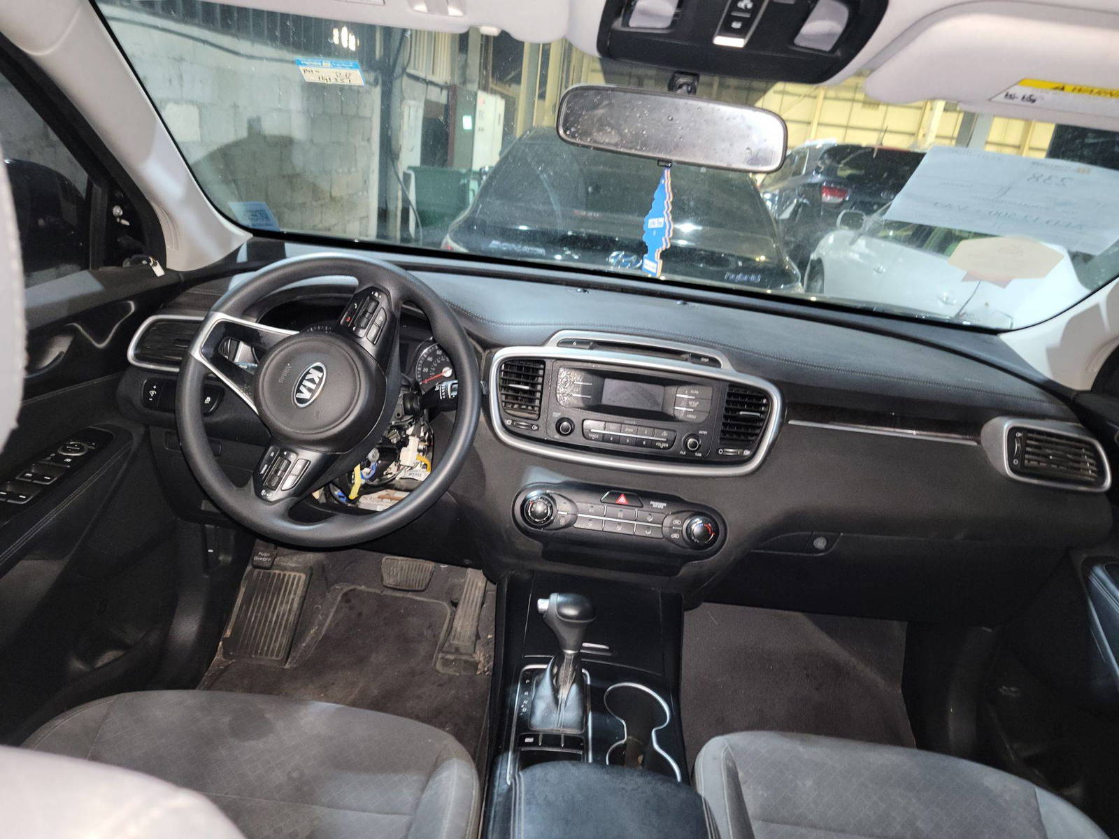 KIA SORENTO 2017 - Marhaba Auction Used Cars - Image 8