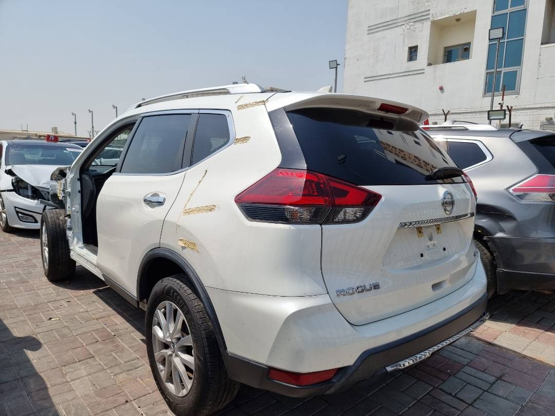 2018 NISSAN ROGUE — 92738 Miles — Lot 43099664 — Ind. 12 - Marhaba Auctions Used Cars - Image 3