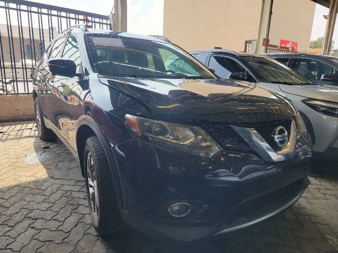 NISSAN ROGUE