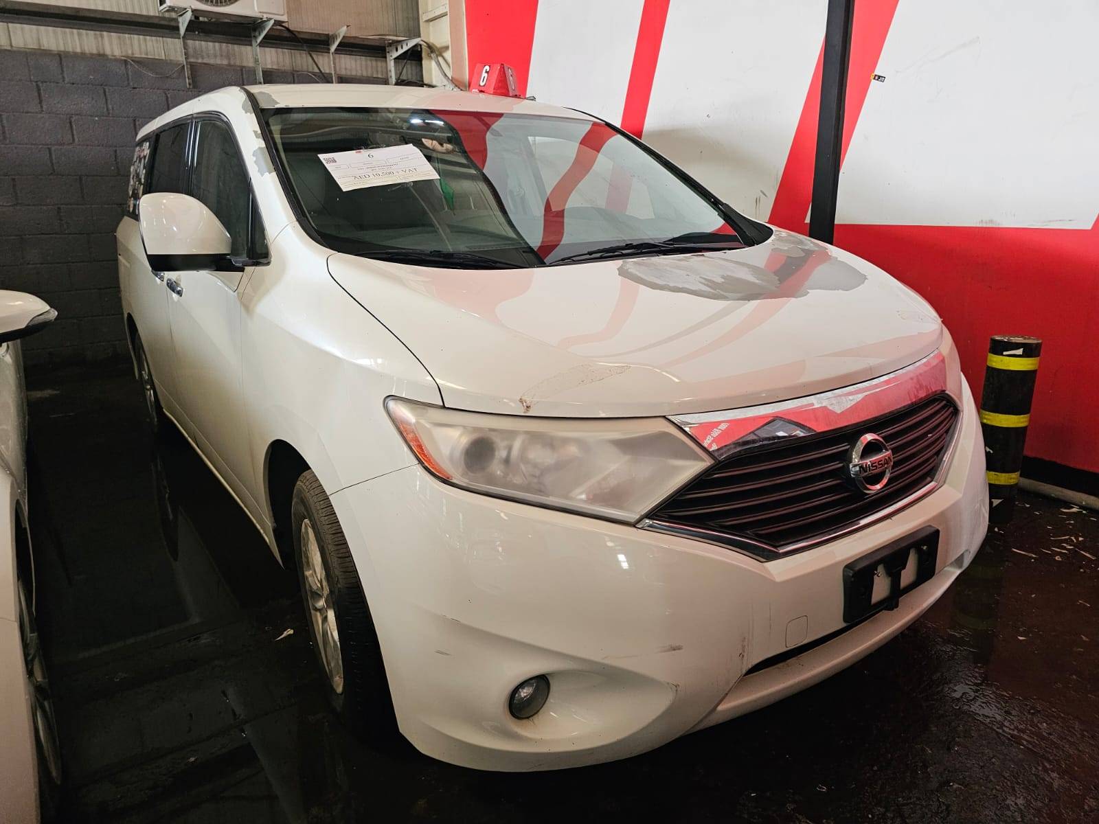 2013 Nissan Quest view 2