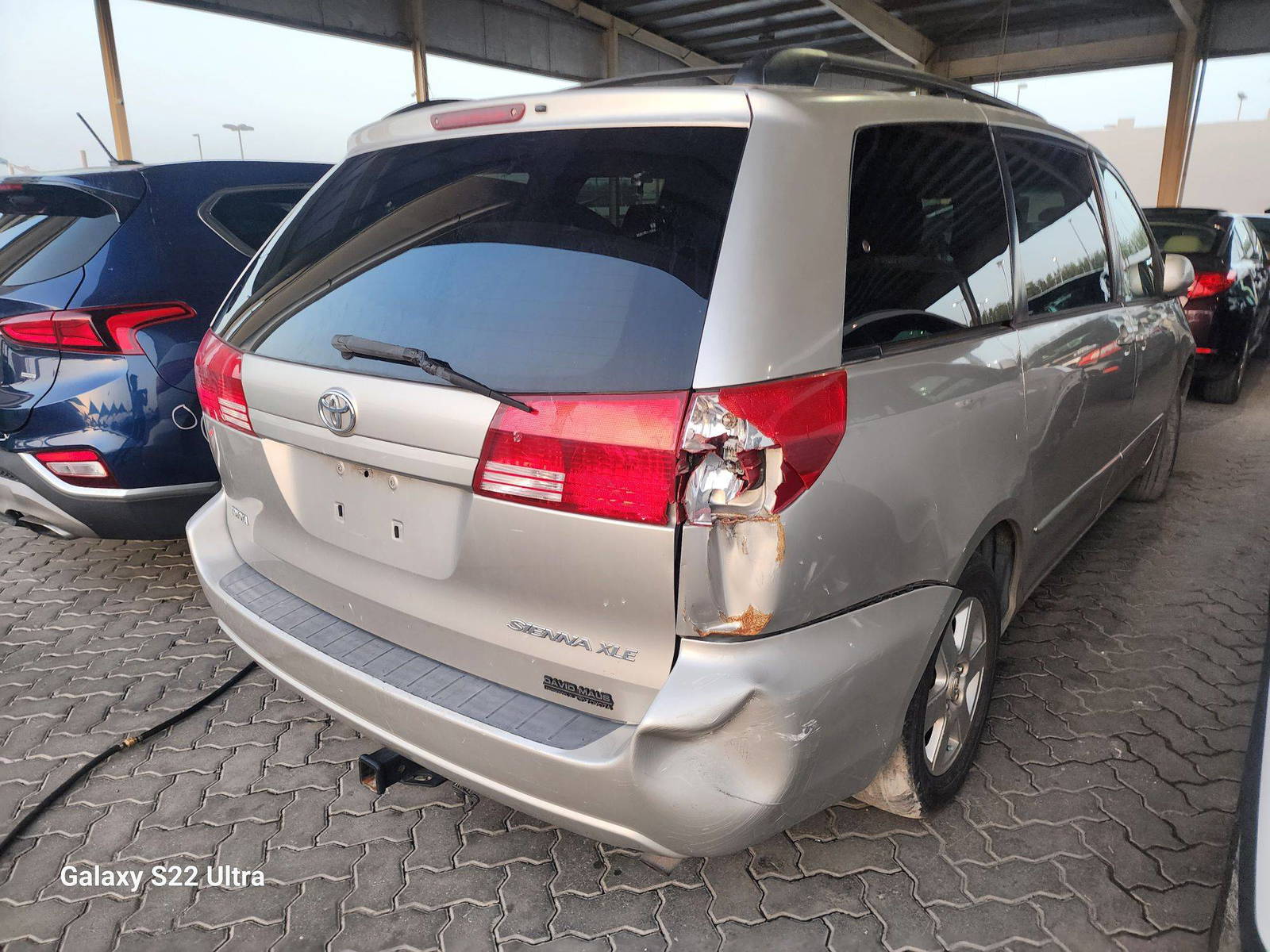 2004 TOYOTA SIENNA — 200645 Miles — Lot 38978564 - Marhaba Auctions Used Cars - Image 3