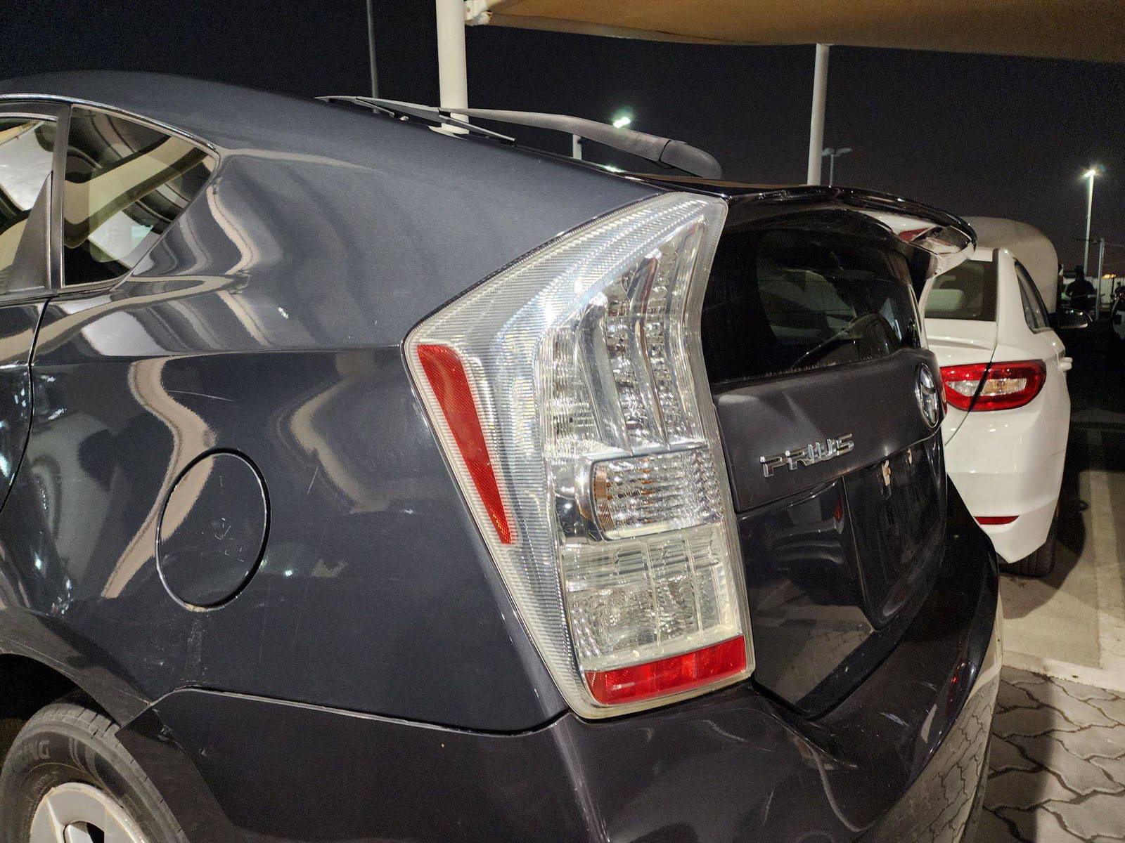 2010 TOYOTA PRIUS — 304313 Miles — Lot 38715940 — Souq - Marhaba Auctions Used Cars - Image 8
