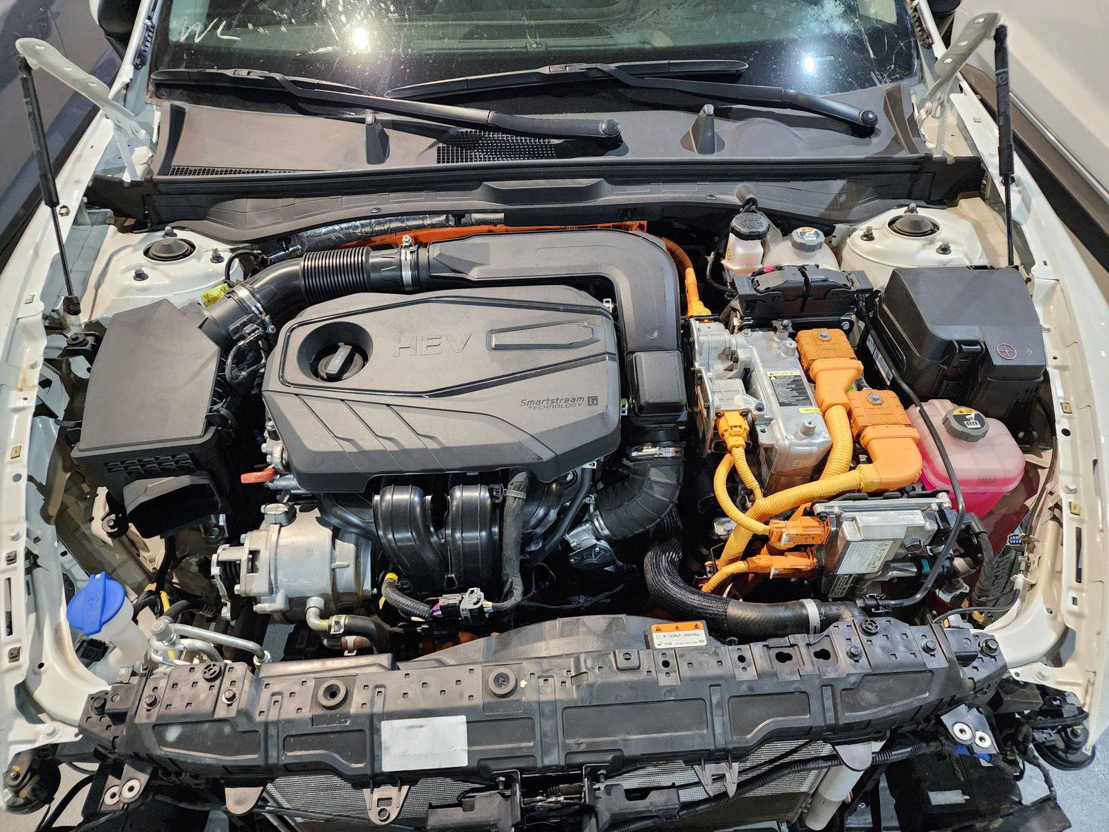 2021 HYUNDAI SONATA — 42857 Miles — Lot 23609 — Al Quoz - Marhaba Auctions Used Cars - Image 10