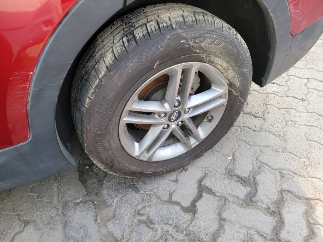 HYUNDAI SANTA FE SPORT 2017 - Marhaba Auction Used Cars - Image 5