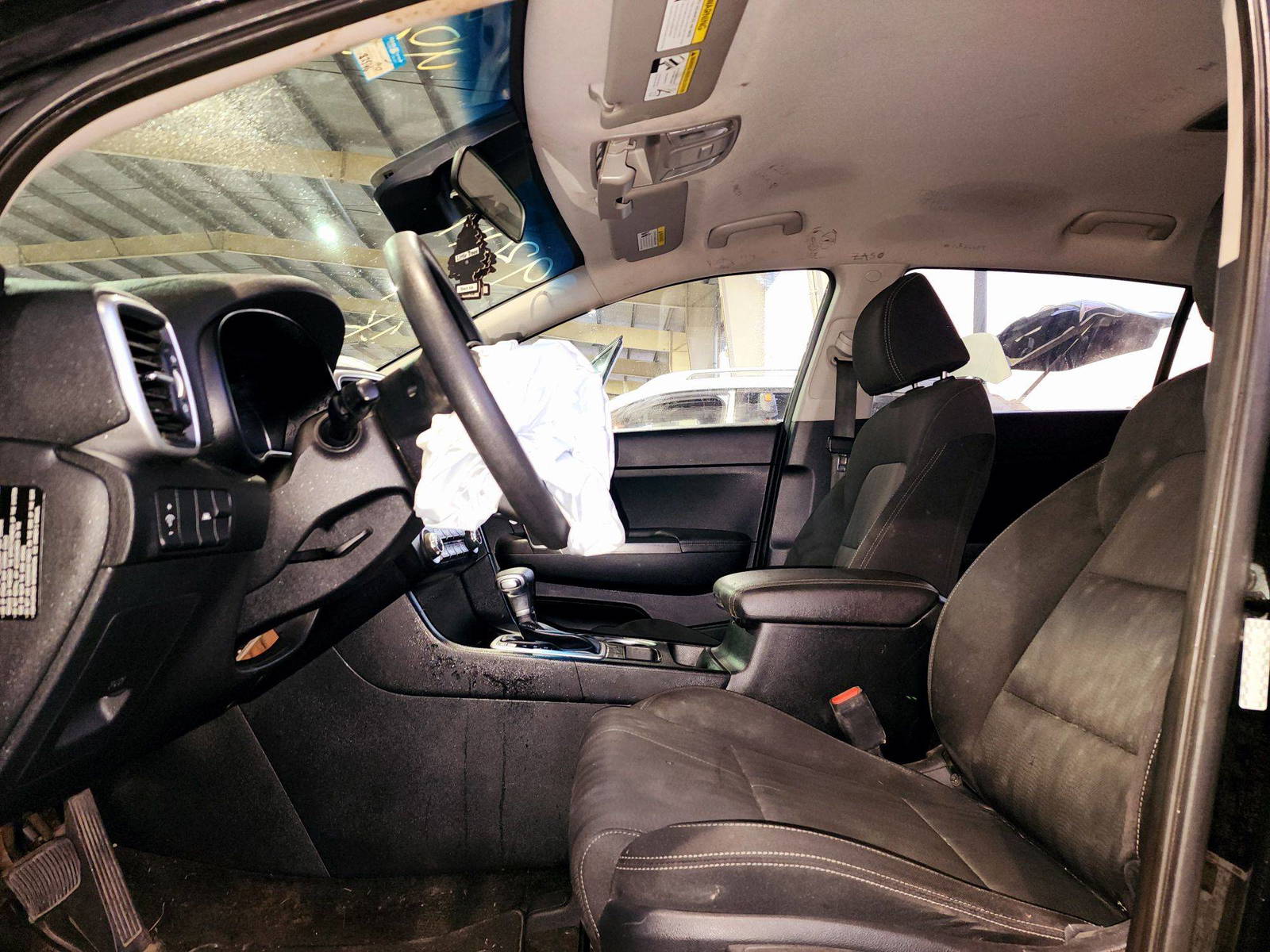 2021 KIA SPORTAGE — 82546 Miles — Lot 8M7930173 — Souq - Marhaba Auctions Used Cars - Image 8