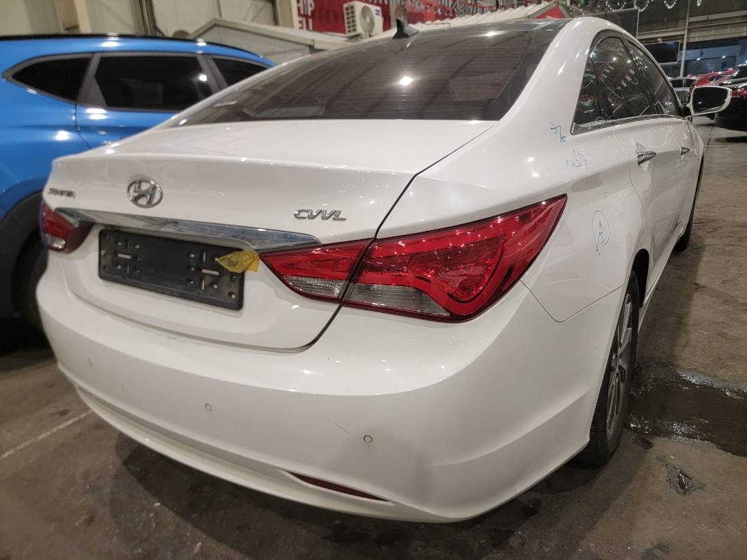 2013 HYUNDAI SONATA — 256475 KM — Lot A529382 — Main - Marhaba Auctions Used Cars - Image 4