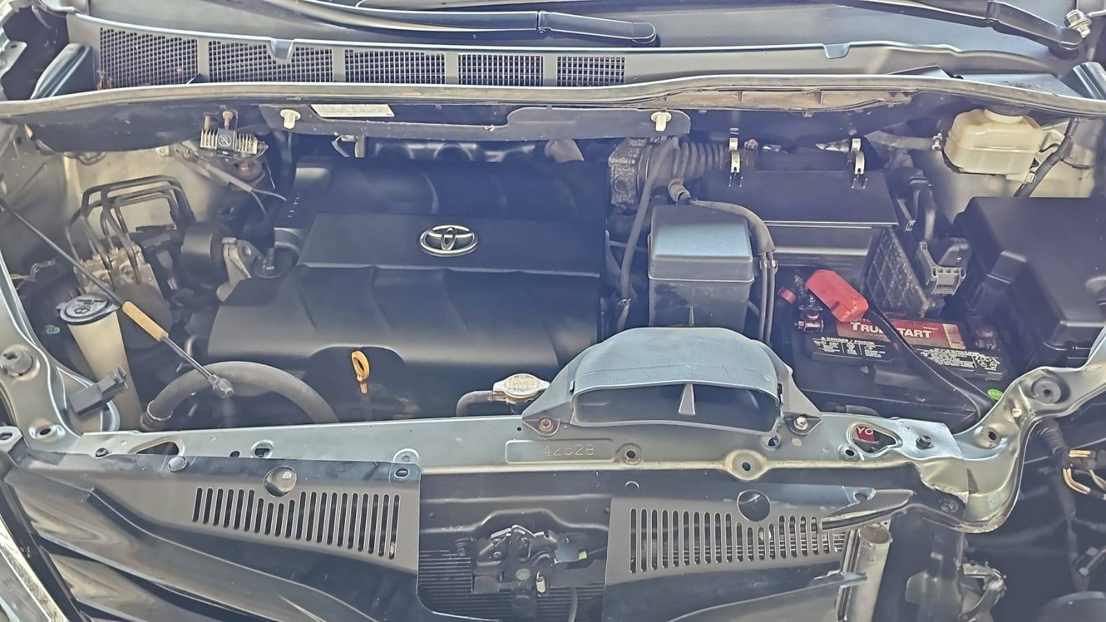 TOYOTA SIENNA 2011 - Marhaba Auction Used Cars - Image 4