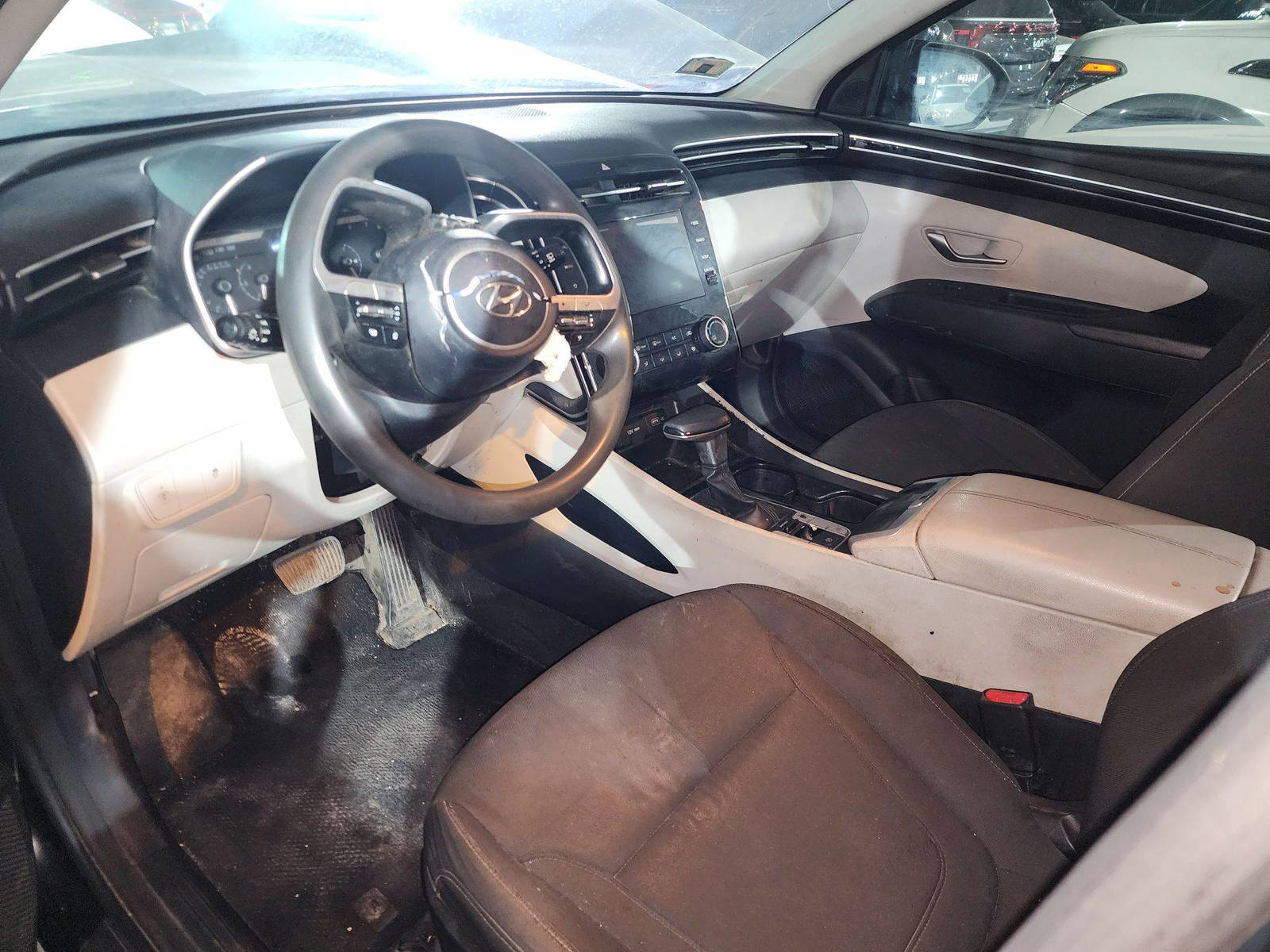 HYUNDAI TUCSON 2022 - Marhaba Auction Used Cars - Image 8