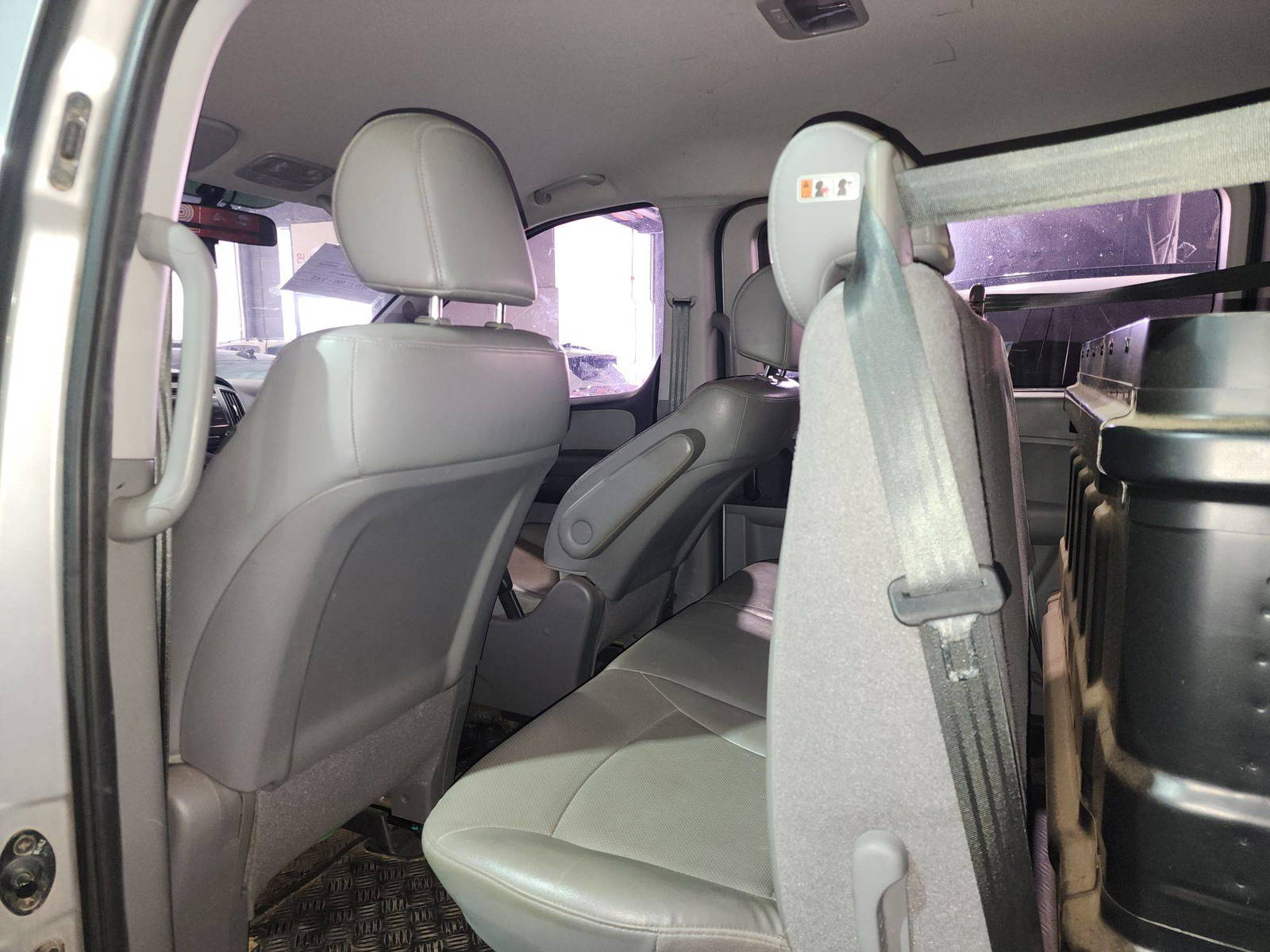 HYUNDAI GRAND STAREX 2016 - Marhaba Auction Used Cars - Image 7