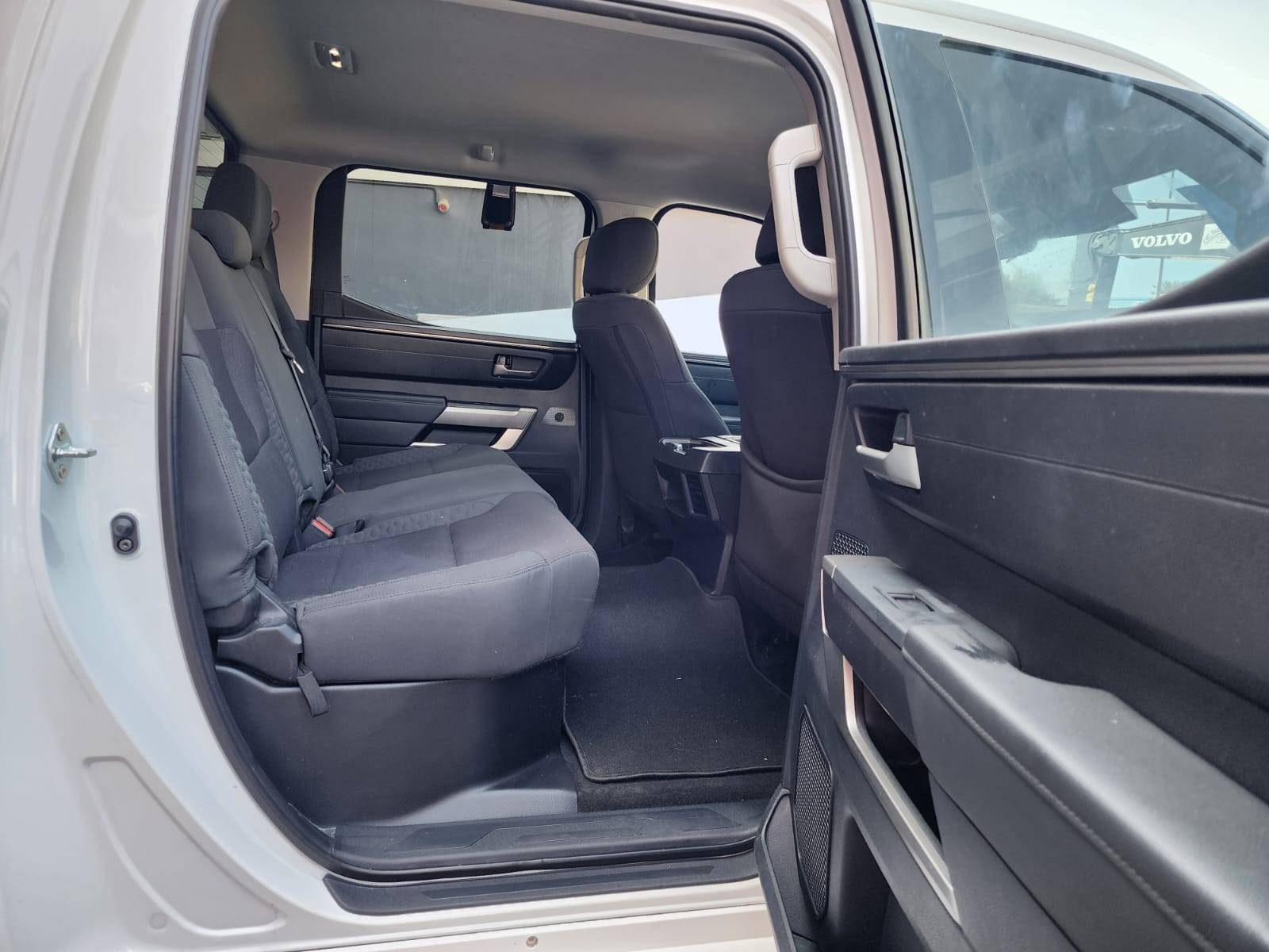 2022 TOYOTA TUNDRA — 38705 KM — Lot 61367804 — Main - Marhaba Auctions Used Cars - Image 12