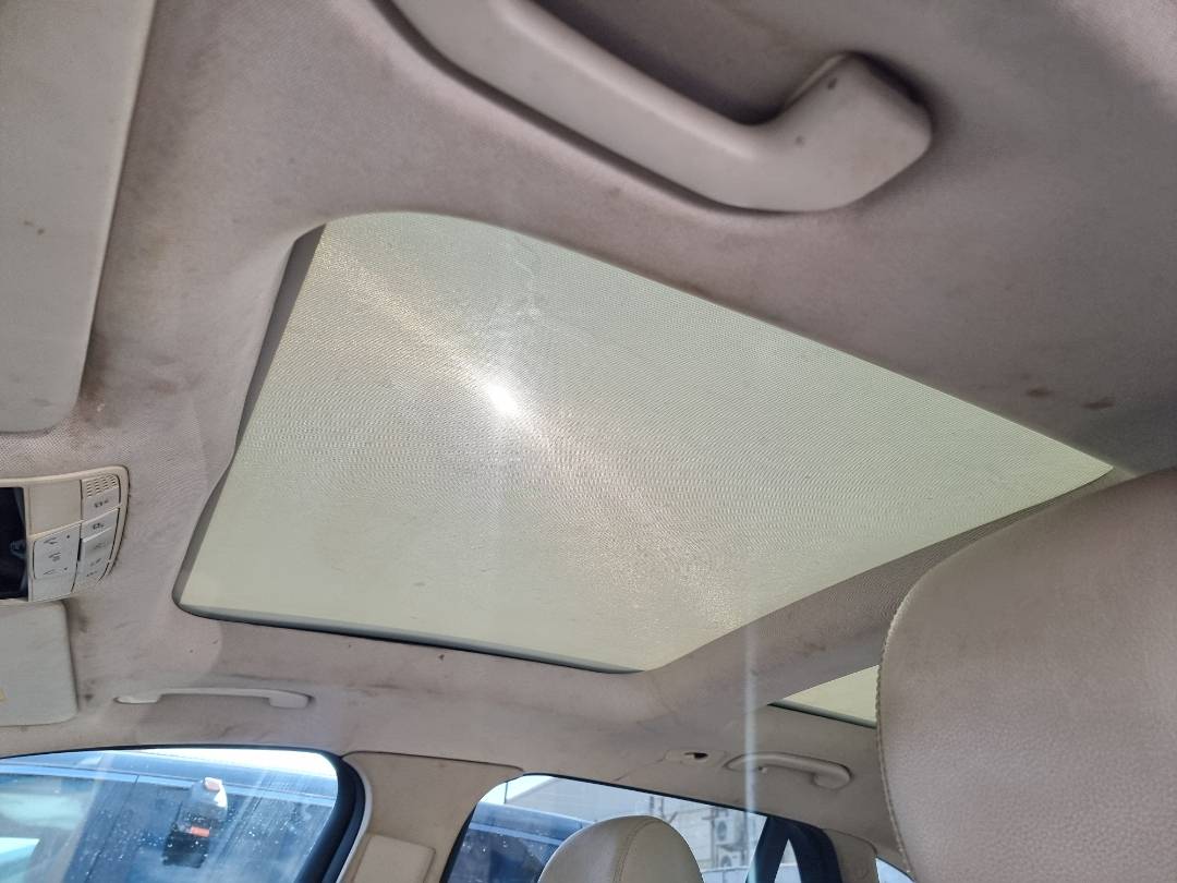 2017 MERCEDES BENZ GLC-300 — 87833 Miles — Lot F198298 — Ind. 12 - Marhaba Auctions Used Cars - Image 8